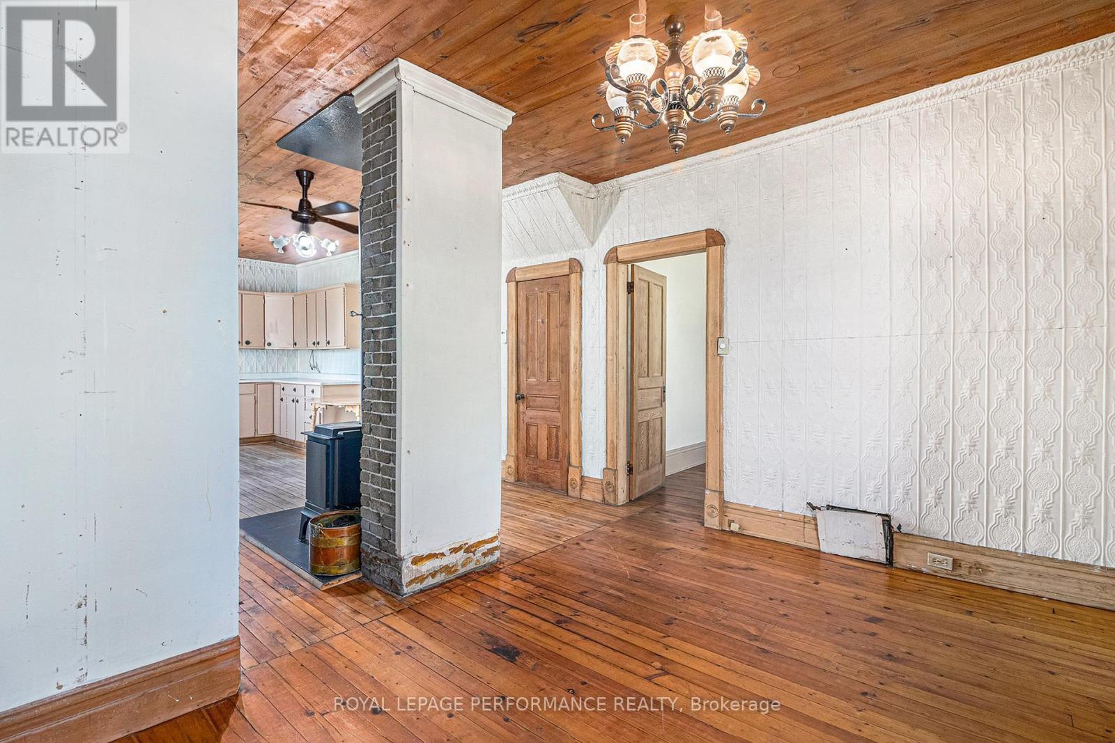 












17630 ROBINSON'S CORNERS ROAD

,
North Stormont,




Ontario
K0C1T0

