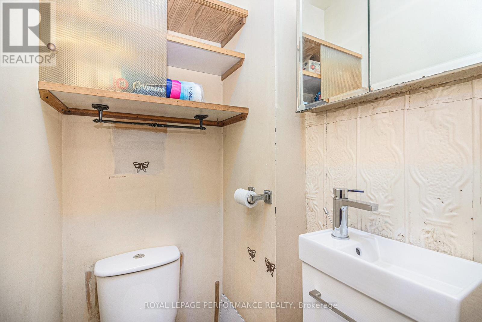 












17630 ROBINSON'S CORNERS ROAD

,
North Stormont,




Ontario
K0C1T0

