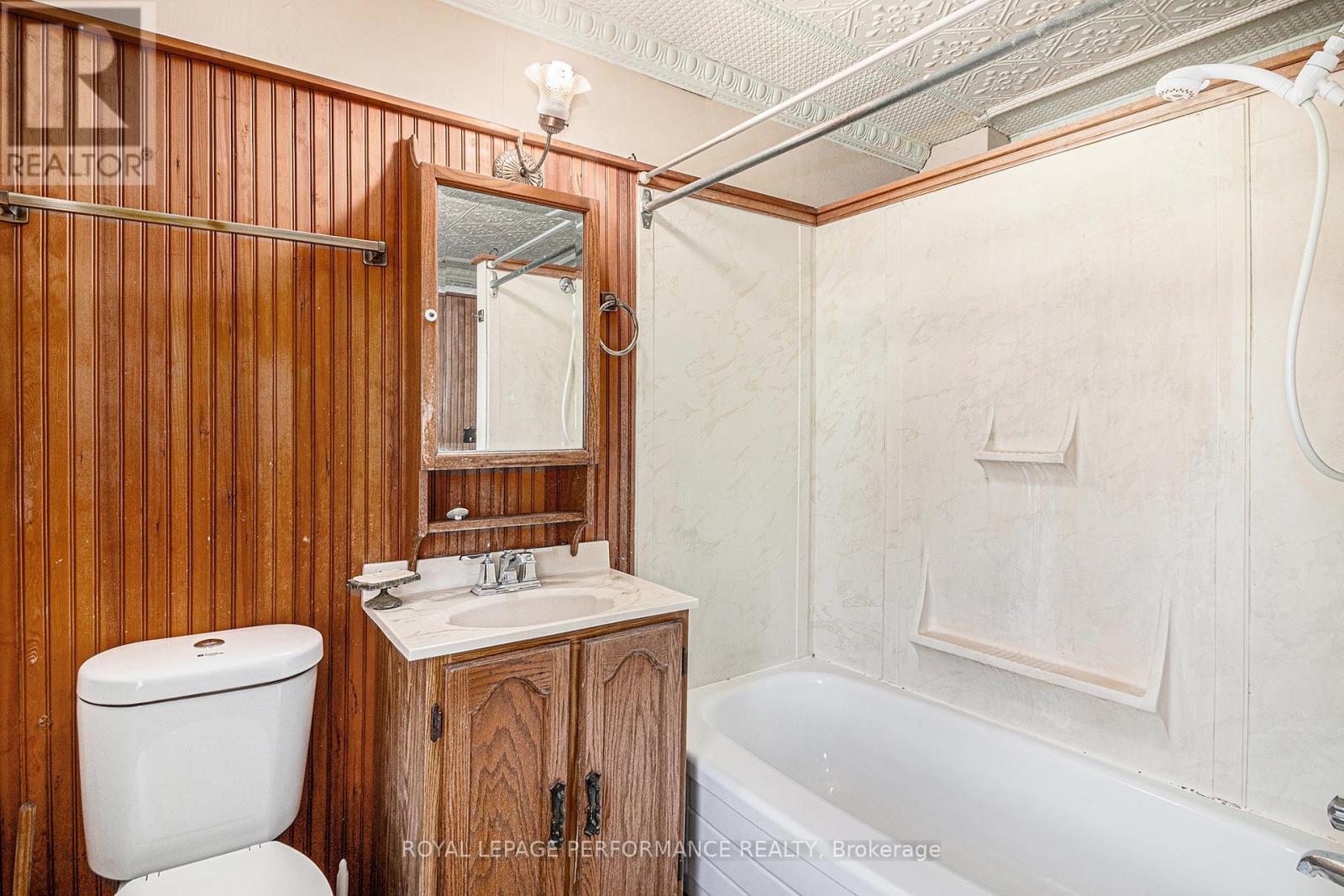












17630 ROBINSON'S CORNERS ROAD

,
North Stormont,




Ontario
K0C1T0


