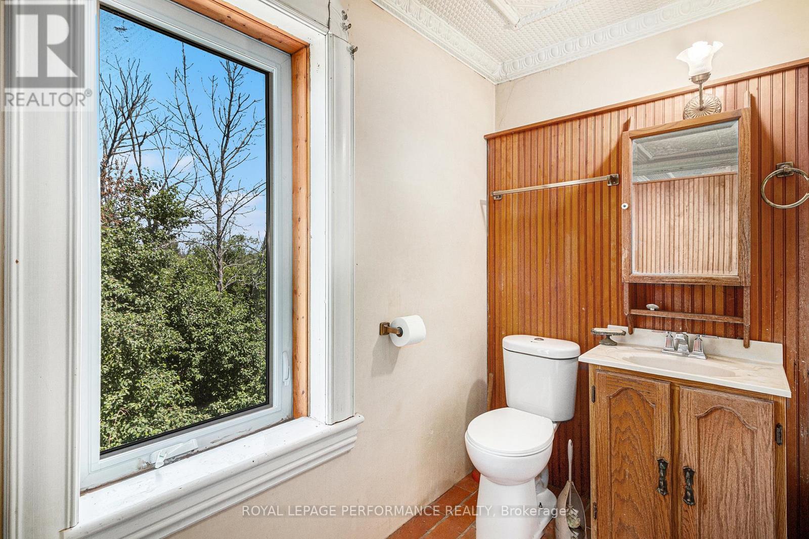 












17630 ROBINSON'S CORNERS ROAD

,
North Stormont,




Ontario
K0C1T0

