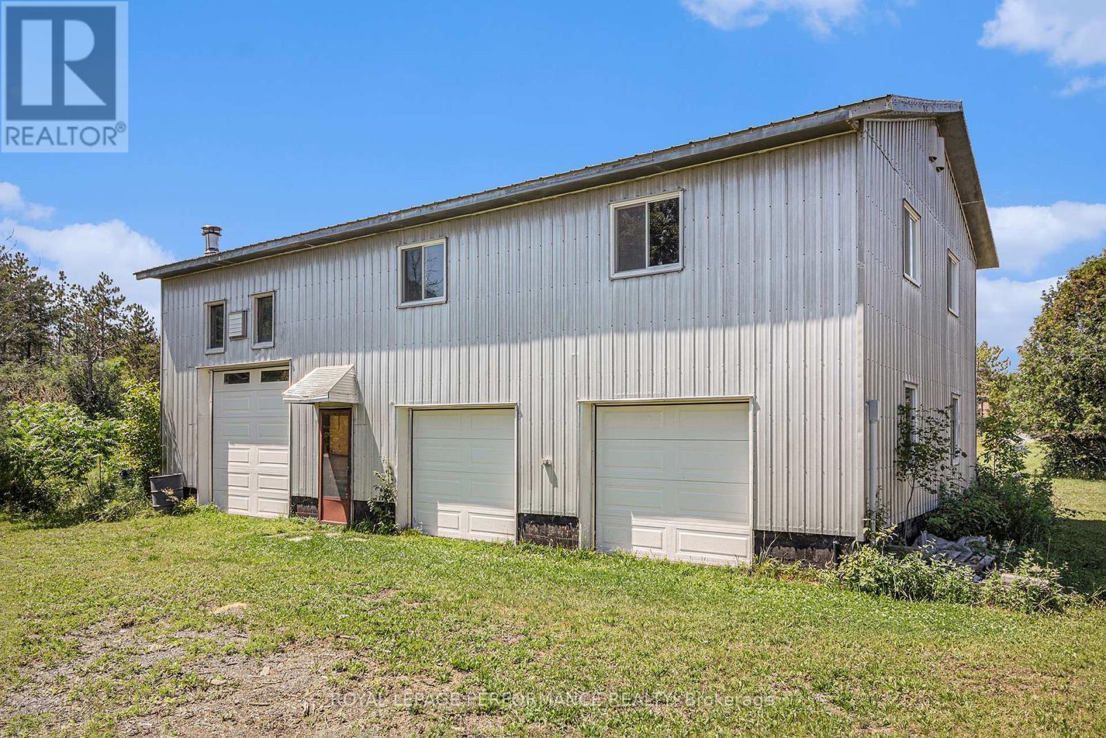 












17630 ROBINSON'S CORNERS ROAD

,
North Stormont,




Ontario
K0C1T0


