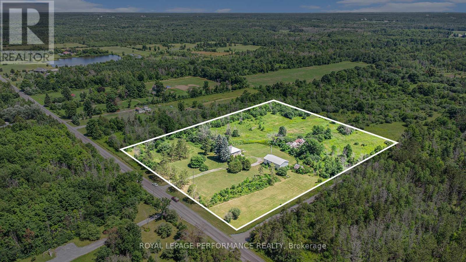 












17630 ROBINSON'S CORNERS ROAD

,
North Stormont,




Ontario
K0C1T0

