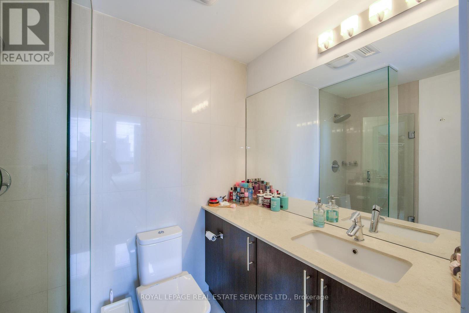












203 - 323 KINGSTON ROAD S

,
Toronto,




Ontario
M4L1T8

