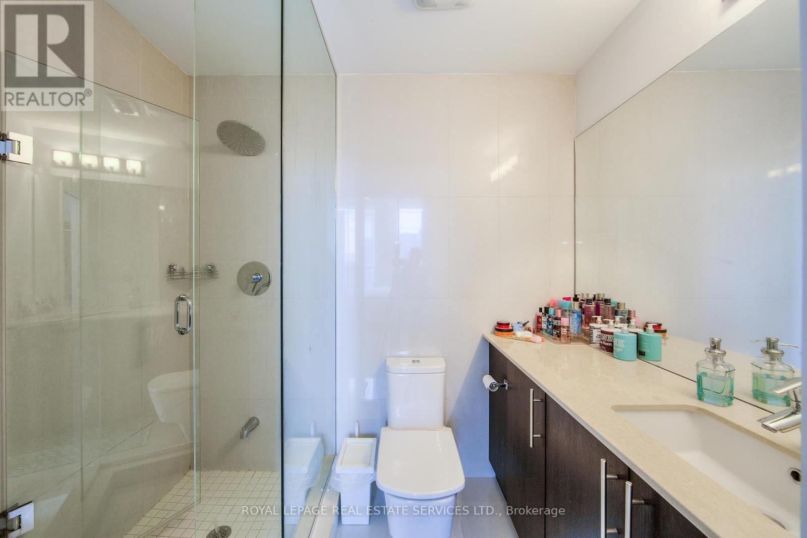 












203 - 323 KINGSTON ROAD S

,
Toronto,




Ontario
M4L1T8


