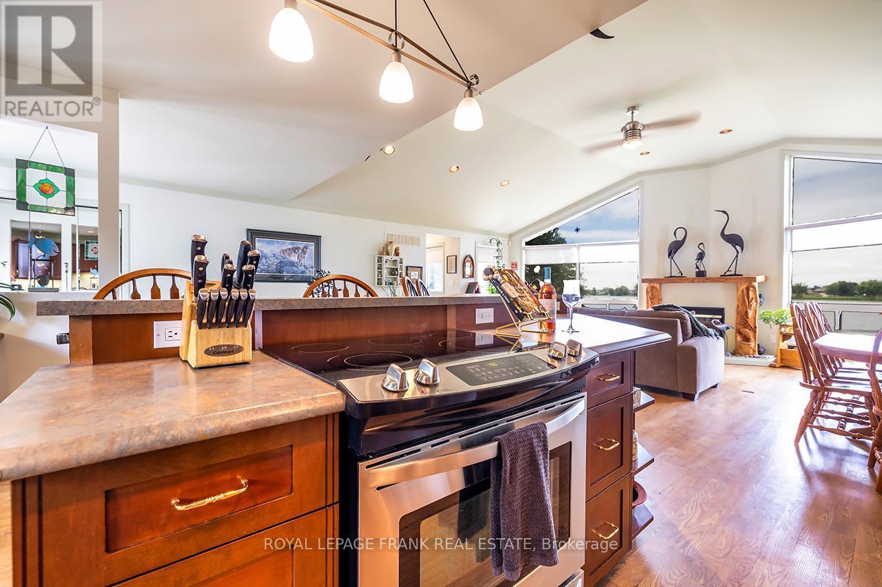 












115 OAKDENE CRESCENT

,
Kawartha Lakes (Little Britain),




Ontario
K0M2C0

