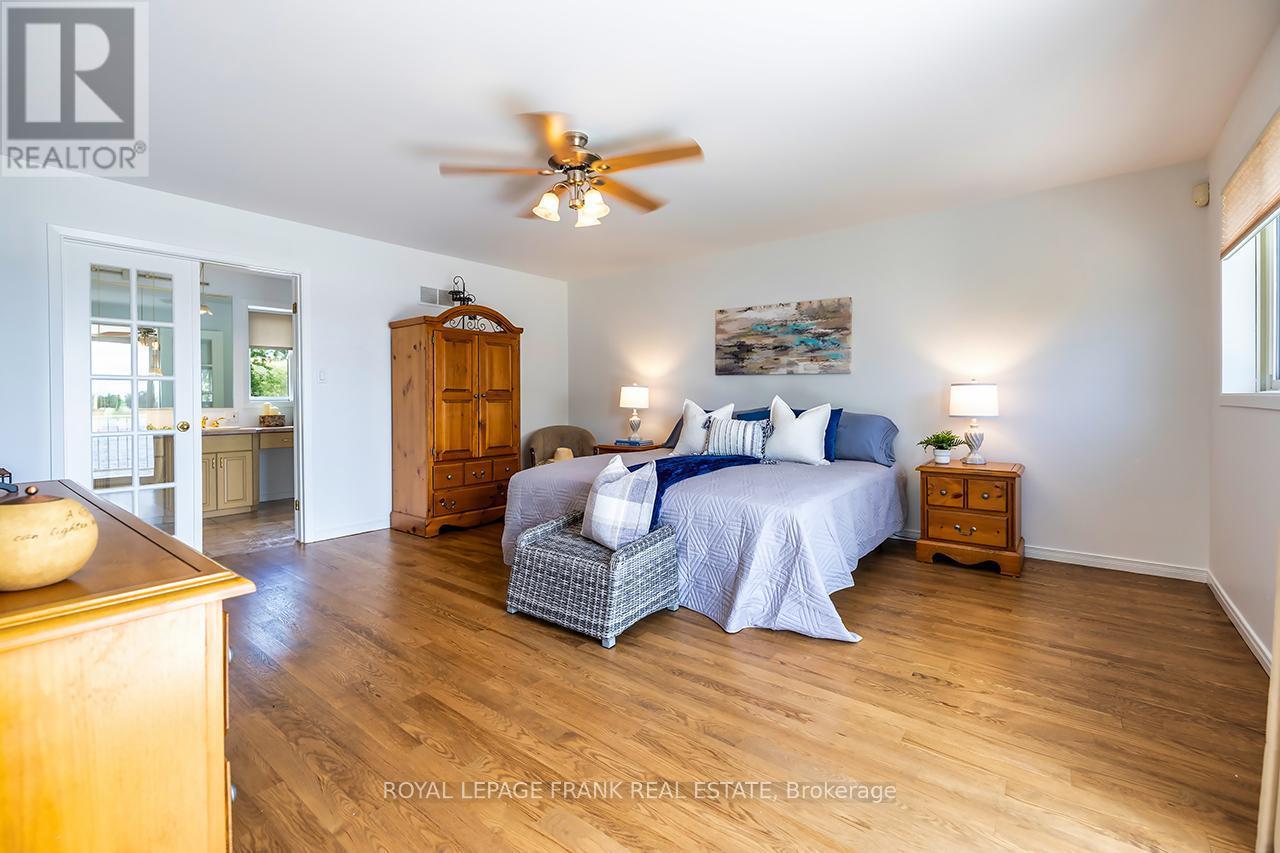 












115 OAKDENE CRESCENT

,
Kawartha Lakes (Little Britain),




Ontario
K0M2C0

