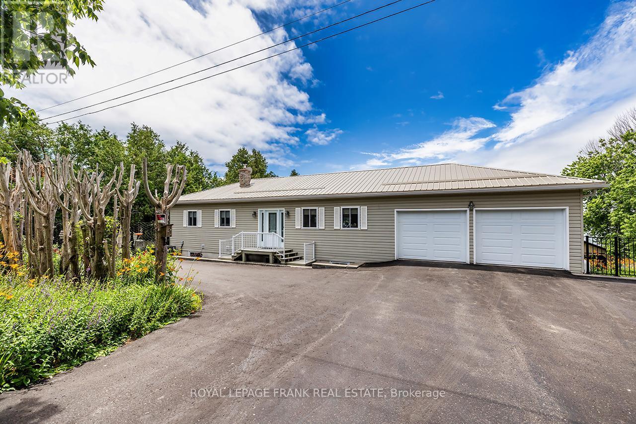 












115 OAKDENE CRESCENT

,
Kawartha Lakes (Little Britain),




Ontario
K0M2C0


