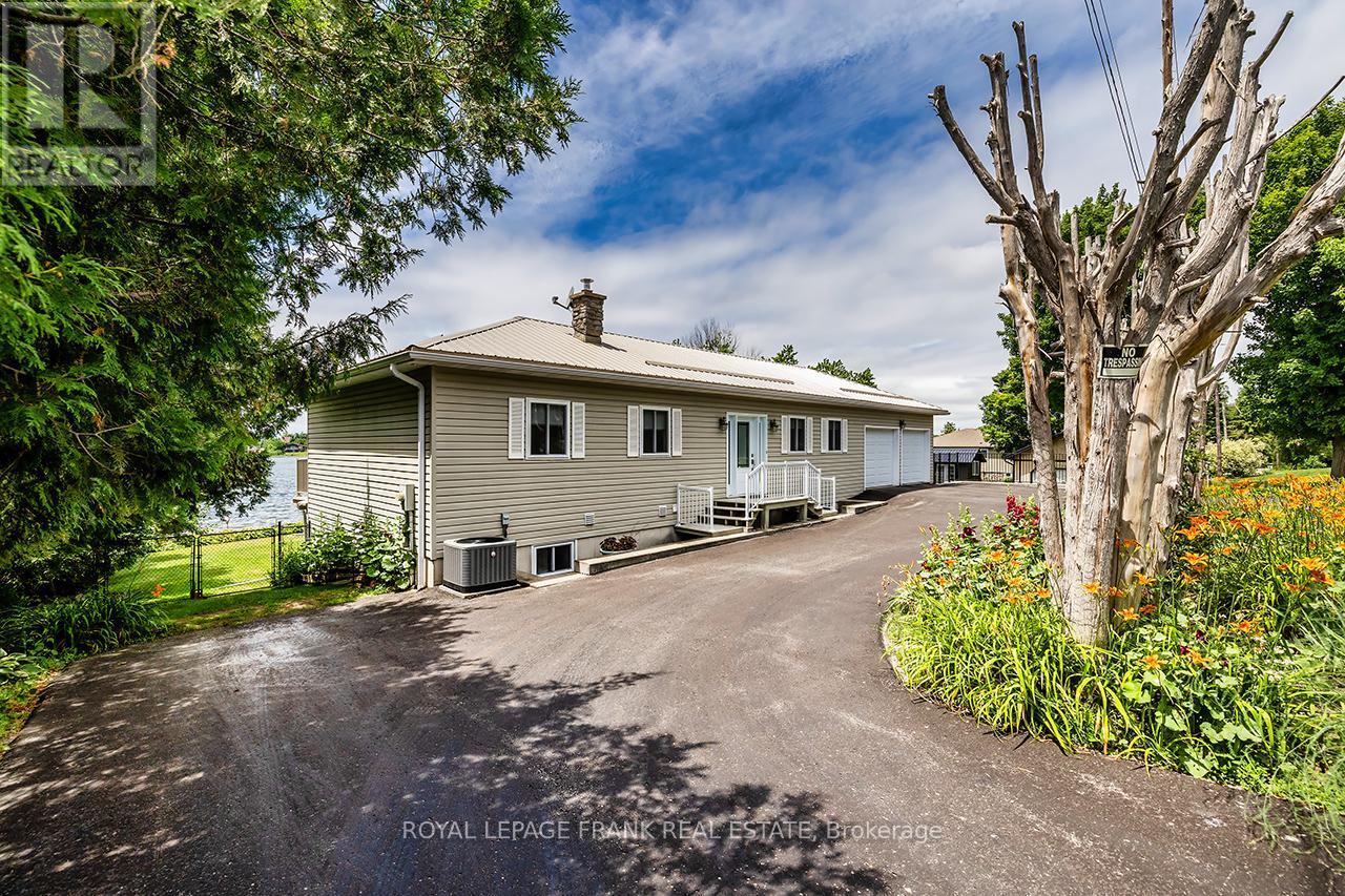 












115 OAKDENE CRESCENT

,
Kawartha Lakes (Little Britain),




Ontario
K0M2C0

