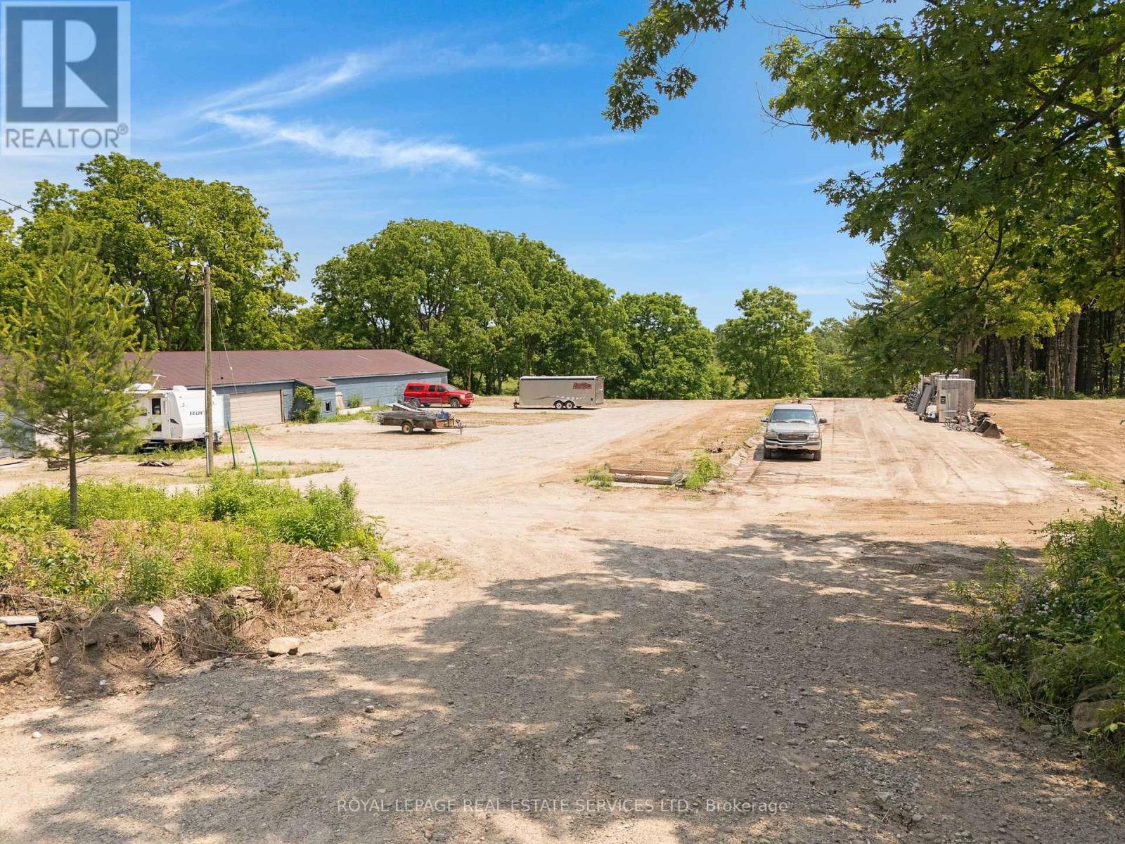 












1657 CHEESE FACTORY ROAD

,
North Dumfries,







Ontario
N0B1L0

