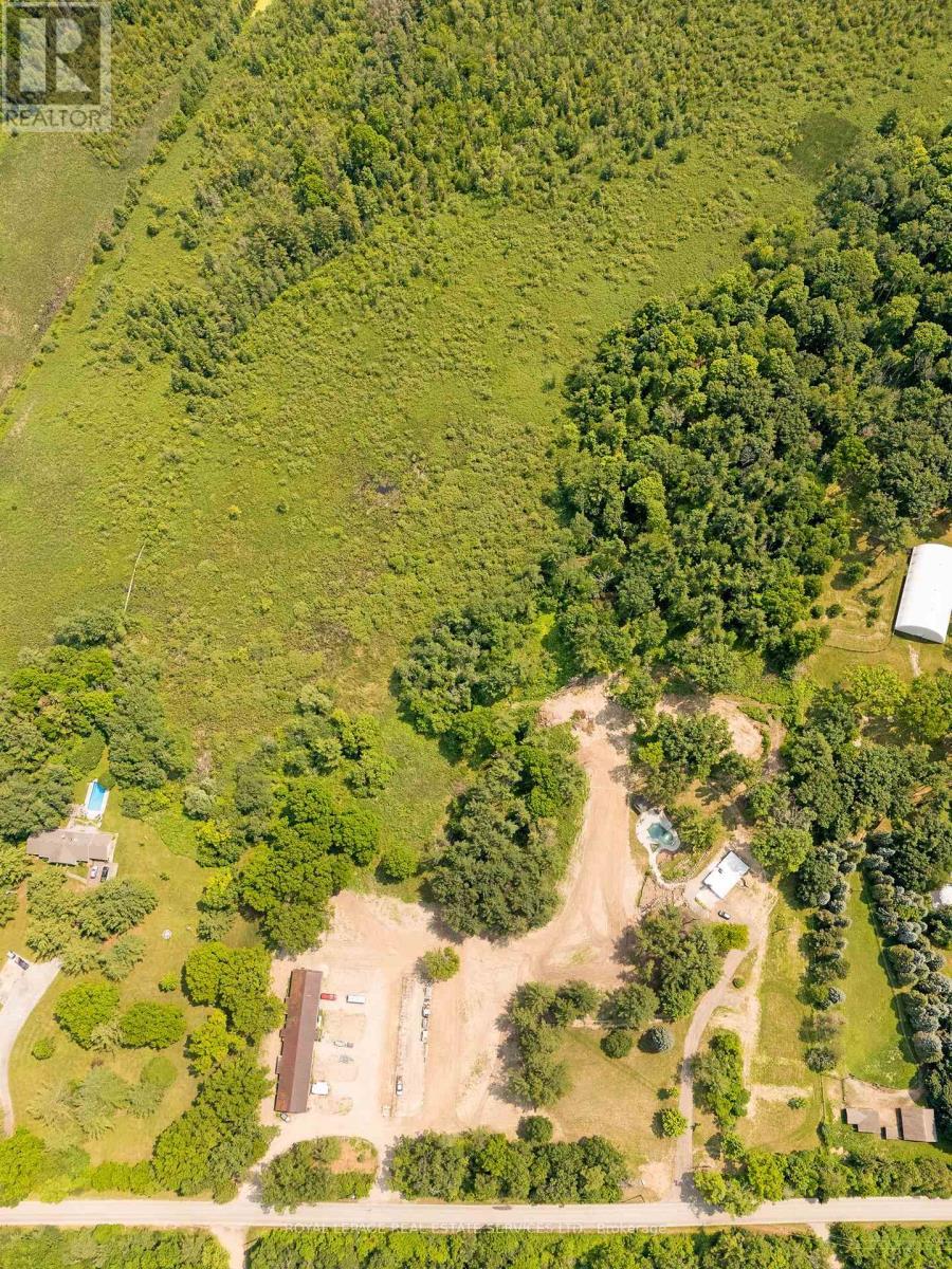 












1657 CHEESE FACTORY ROAD

,
North Dumfries,







Ontario
N0B1L0

