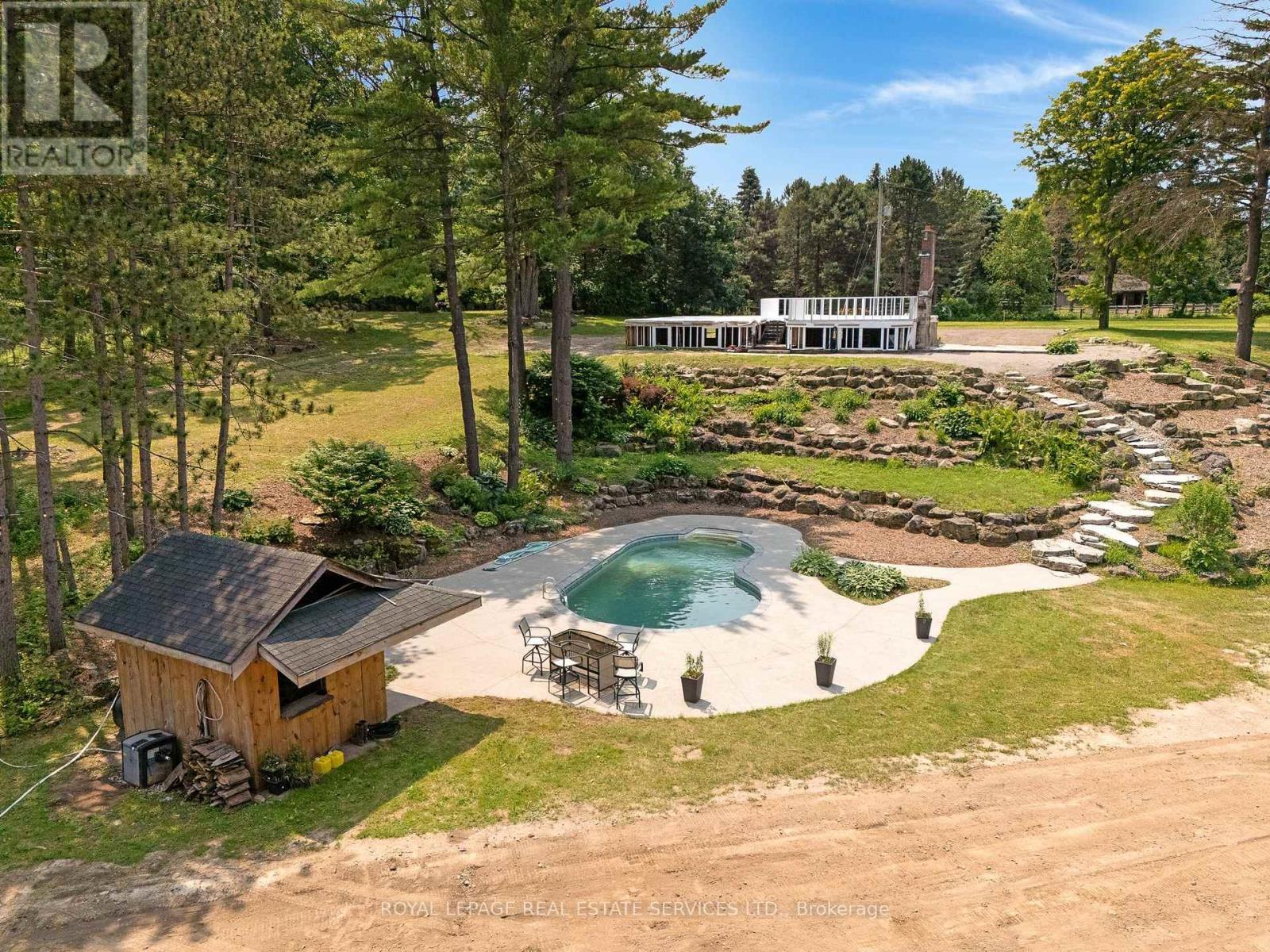 












1657 CHEESE FACTORY ROAD

,
North Dumfries,







Ontario
N0B1L0

