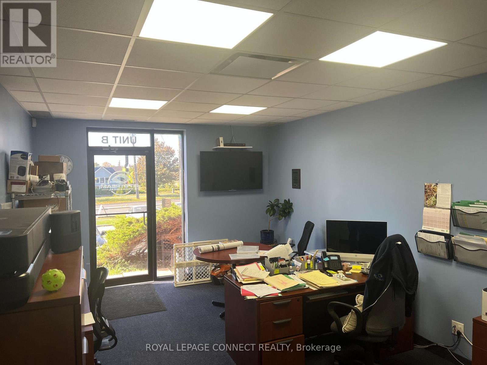 












UNIT B - 221 WESTNEY ROAD

,
Ajax,




Ontario
L1S2C9

