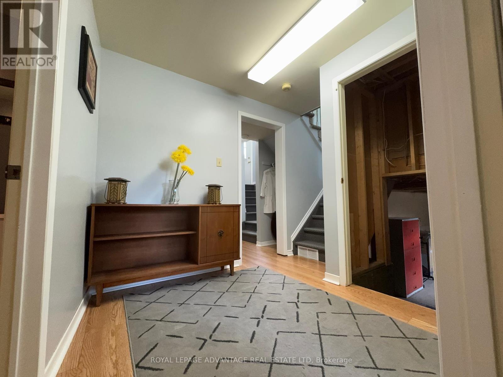












34 JAMES STREET

,
Smiths Falls,




Ontario
K7A3R3

