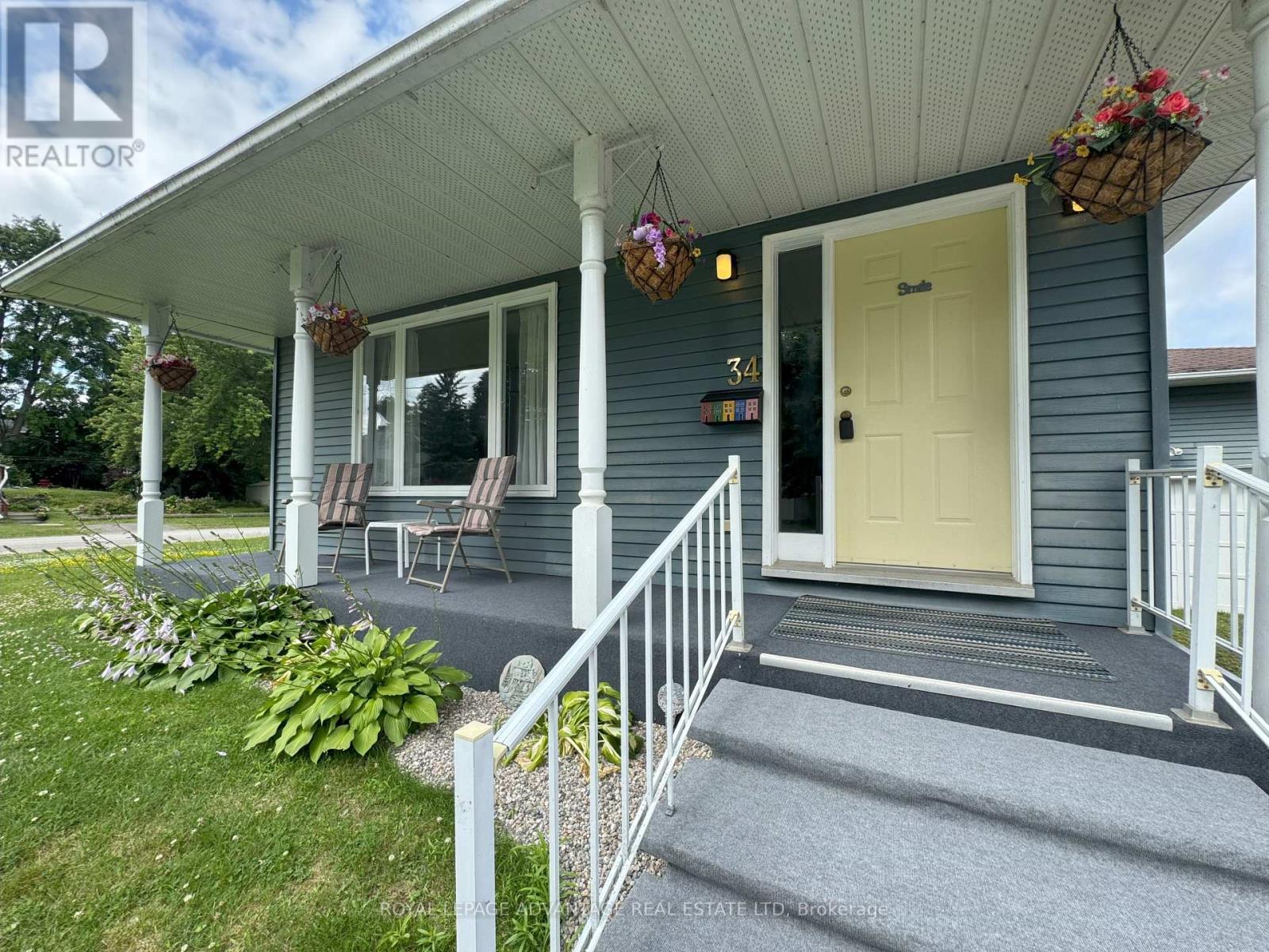 












34 JAMES STREET

,
Smiths Falls,




Ontario
K7A3R3

