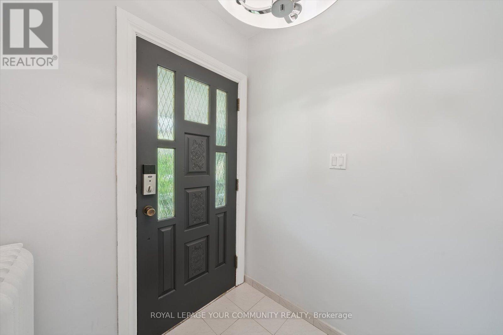 












218 BEATRICE STREET

,
Toronto,




Ontario
M6G3G1

