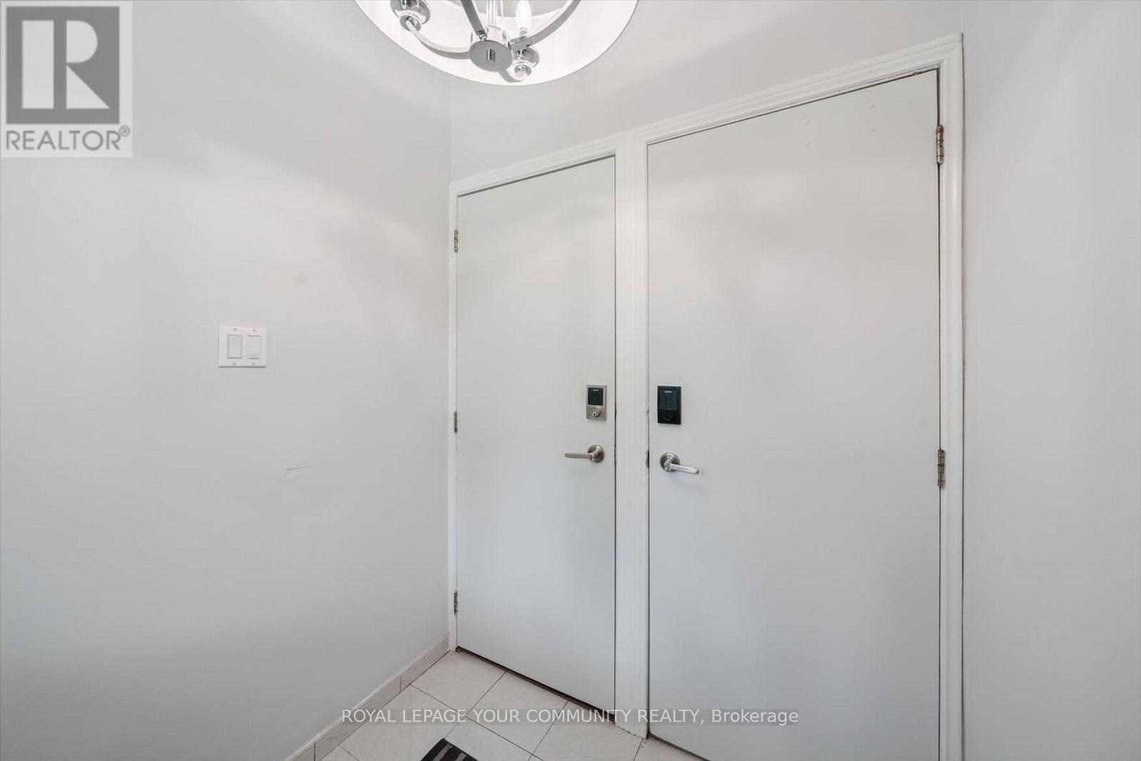 












218 BEATRICE STREET

,
Toronto,




Ontario
M6G3G1

