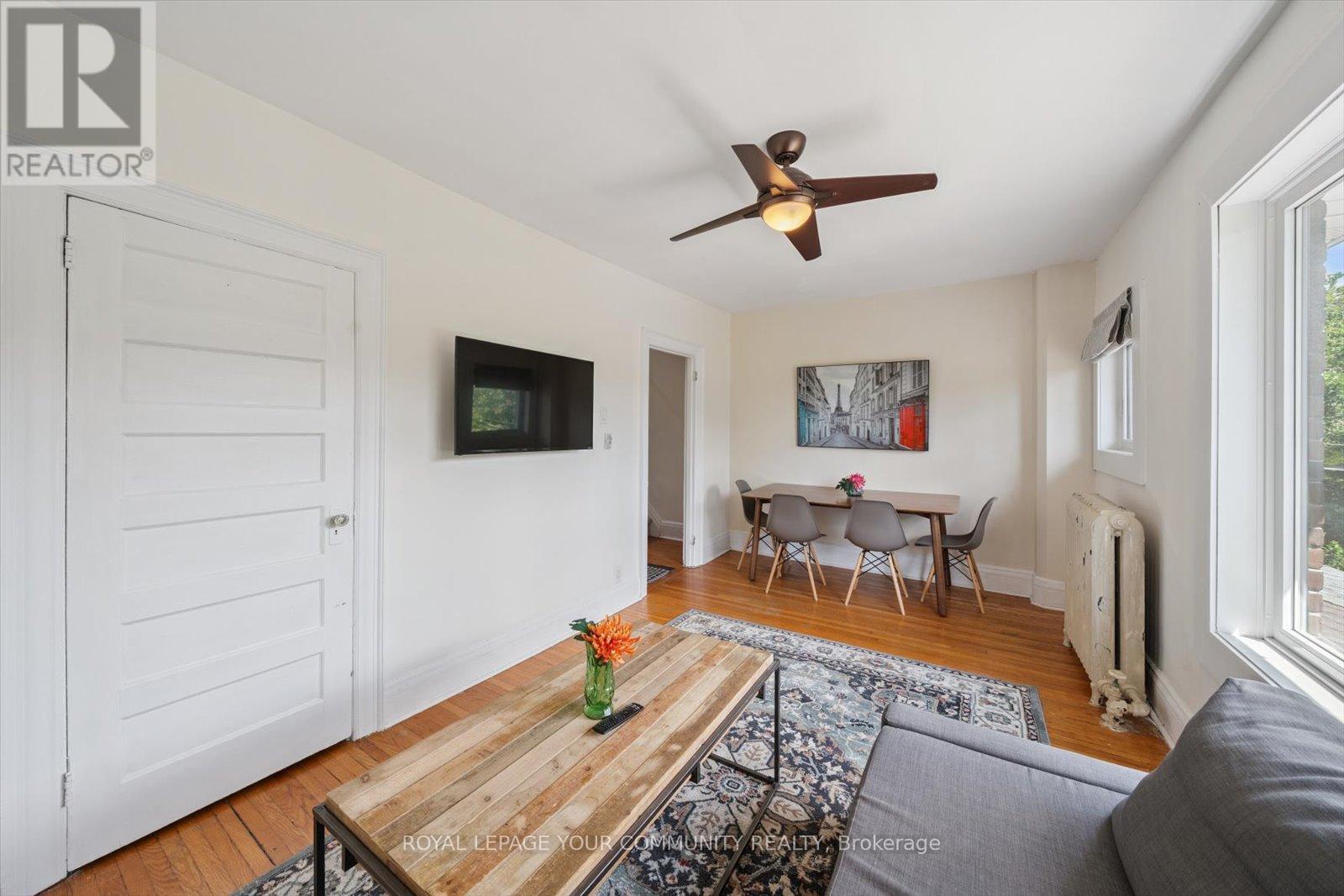 












218 BEATRICE STREET

,
Toronto,




Ontario
M6G3G1

