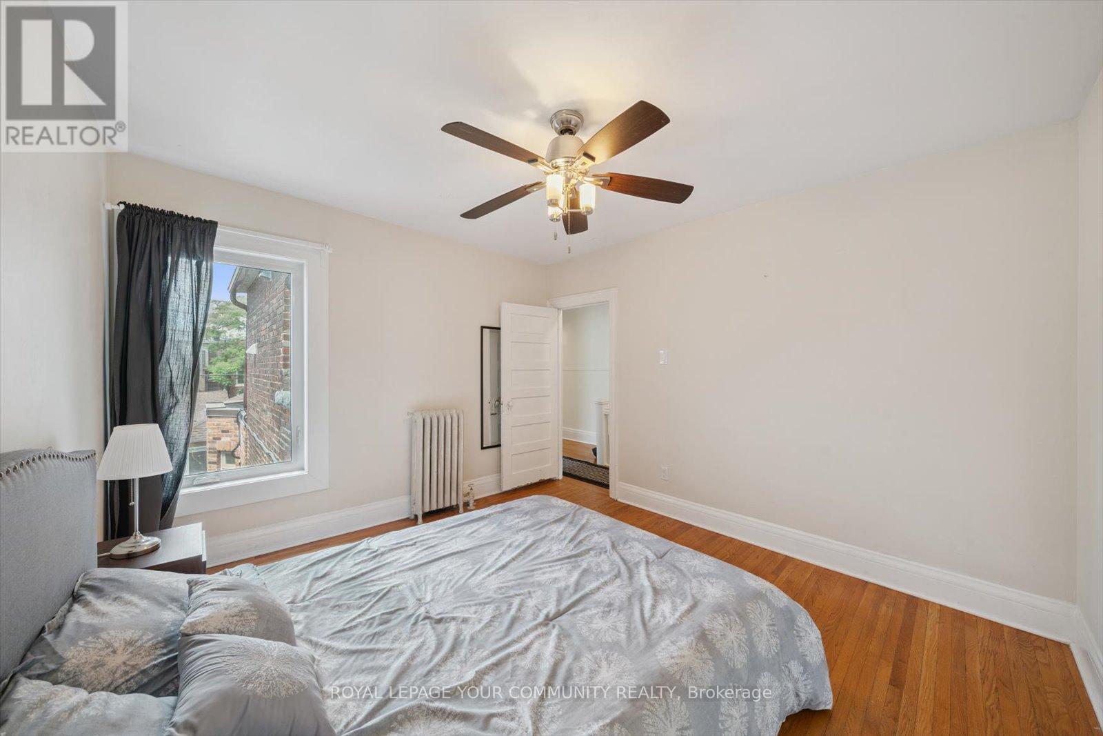 












218 BEATRICE STREET

,
Toronto,




Ontario
M6G3G1

