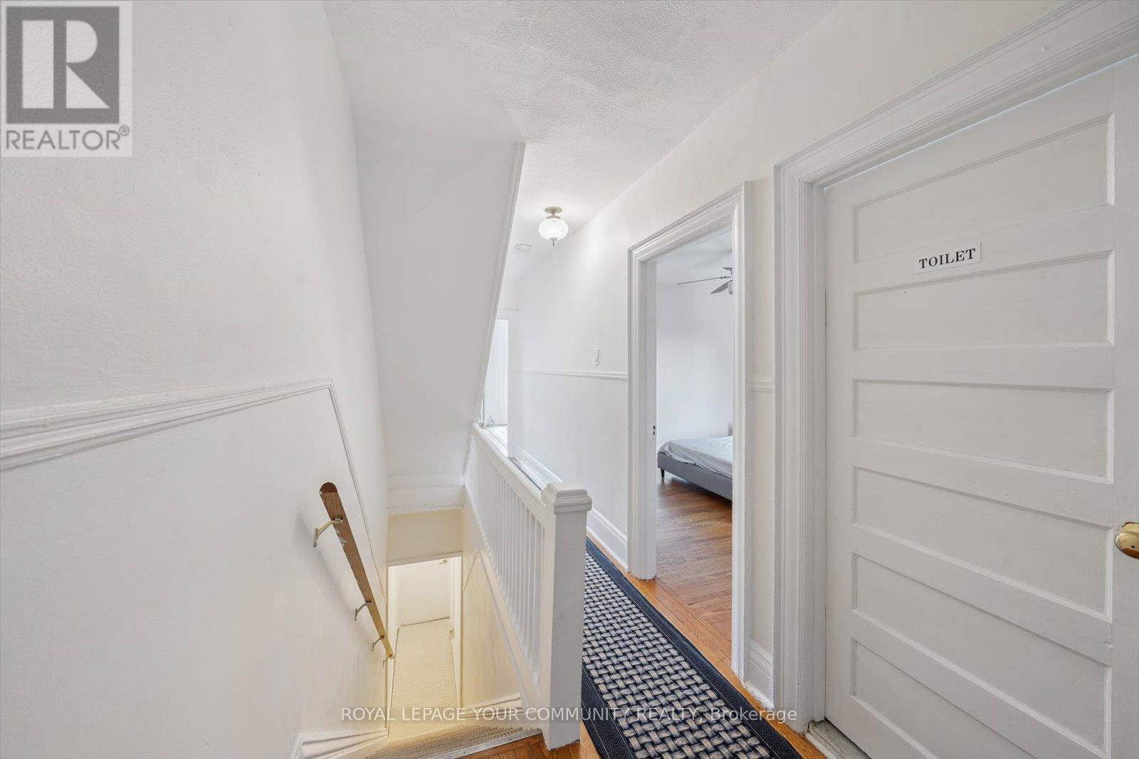 












218 BEATRICE STREET

,
Toronto,




Ontario
M6G3G1

