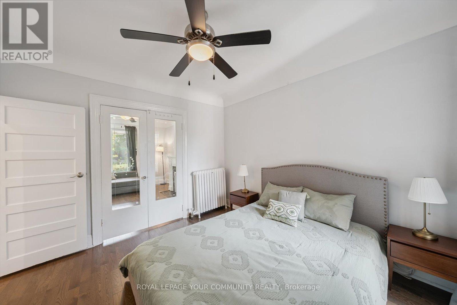 












218 BEATRICE STREET

,
Toronto,




Ontario
M6G3G1

