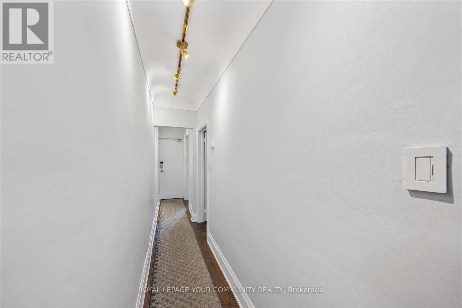 












218 BEATRICE STREET

,
Toronto,




Ontario
M6G3G1

