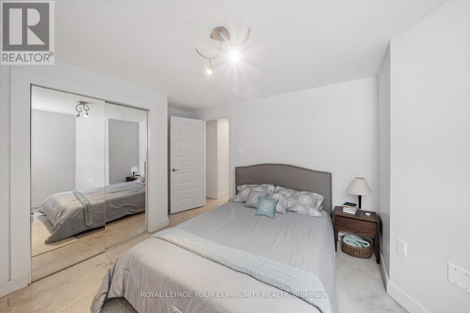 












218 BEATRICE STREET

,
Toronto,




Ontario
M6G3G1

