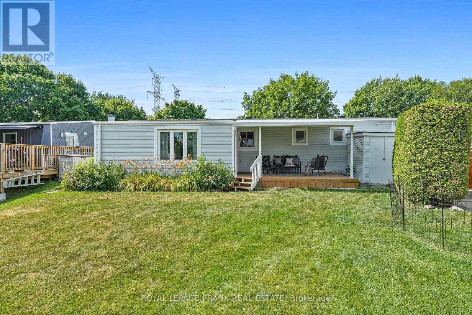 












185 WILMOT TRAIL

,
Clarington (Newcastle),




Ontario
L1B1B9


