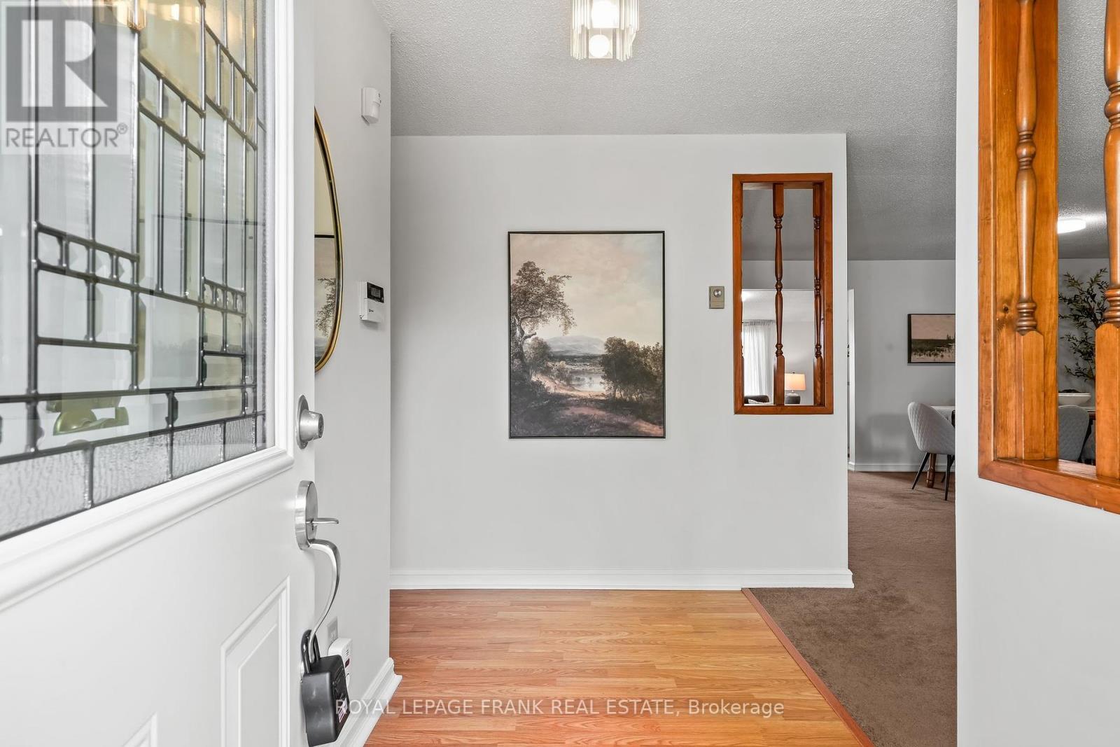












185 WILMOT TRAIL

,
Clarington (Newcastle),




Ontario
L1B1B9

