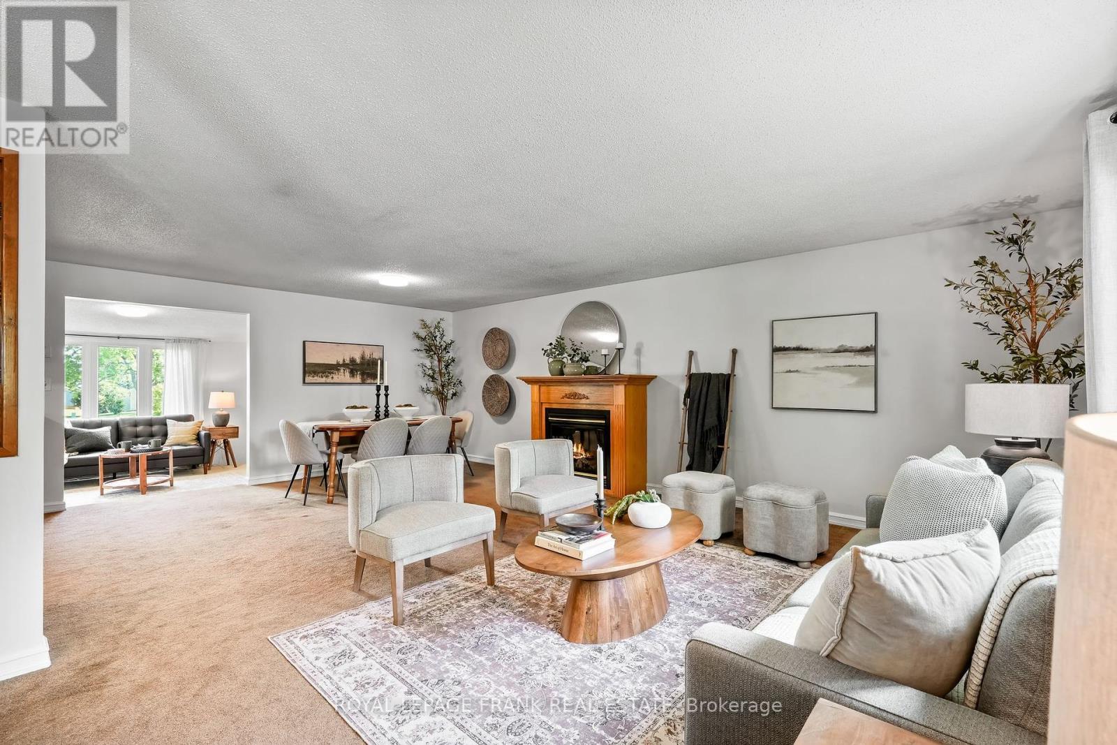












185 WILMOT TRAIL

,
Clarington (Newcastle),




Ontario
L1B1B9

