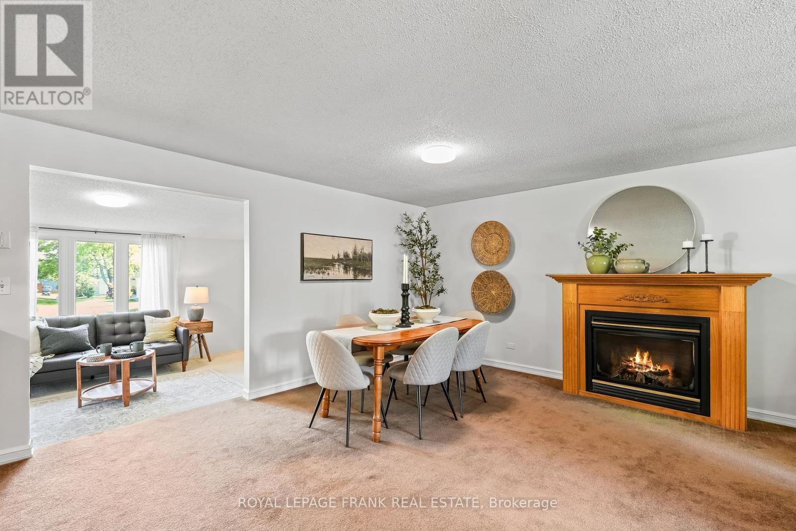 












185 WILMOT TRAIL

,
Clarington (Newcastle),




Ontario
L1B1B9

