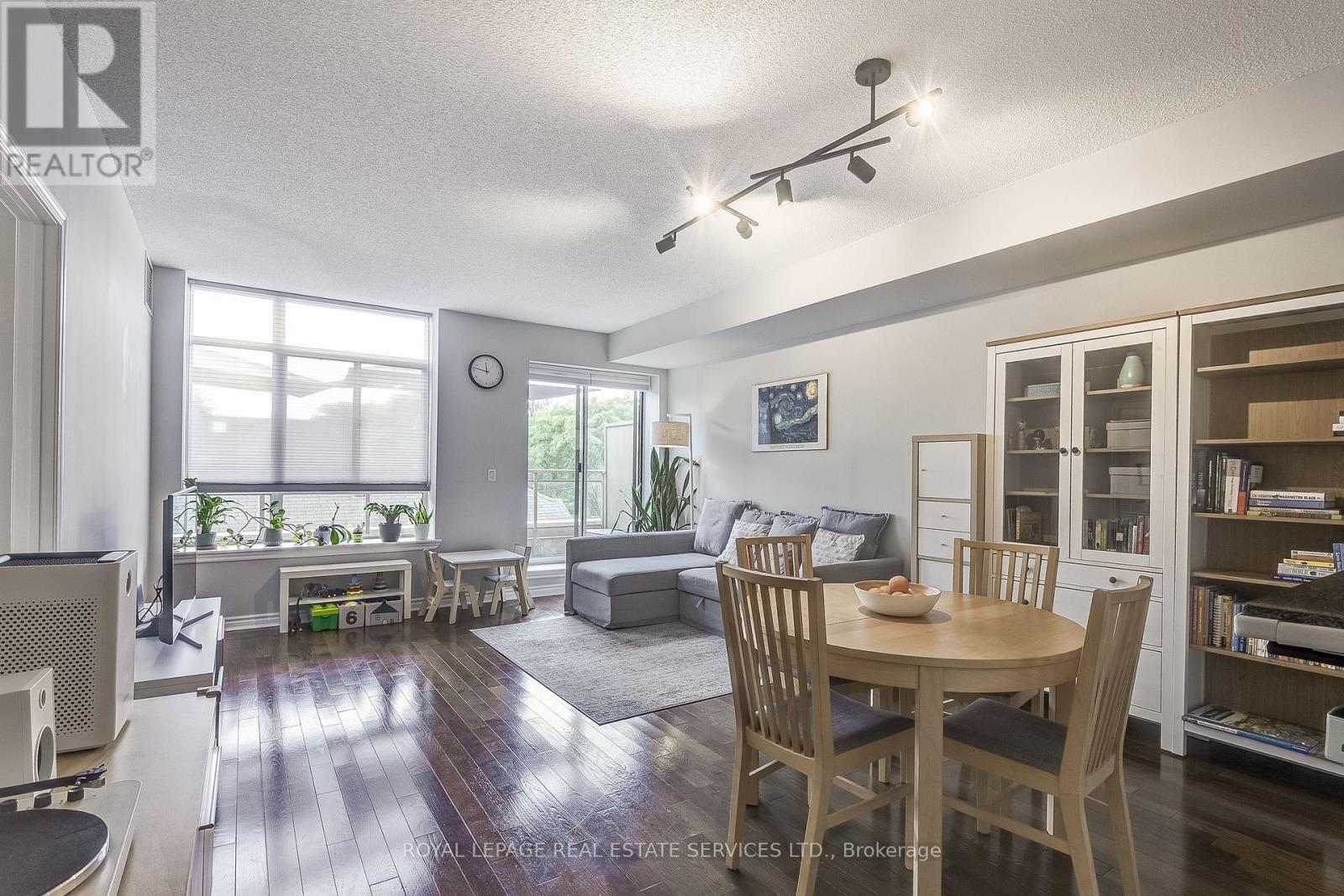 












208 - 935 ROYAL YORK ROAD

,
Toronto,




Ontario
M8Y4H1

