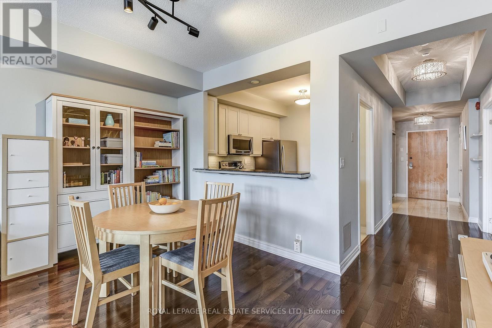 












208 - 935 ROYAL YORK ROAD

,
Toronto,




Ontario
M8Y4H1

