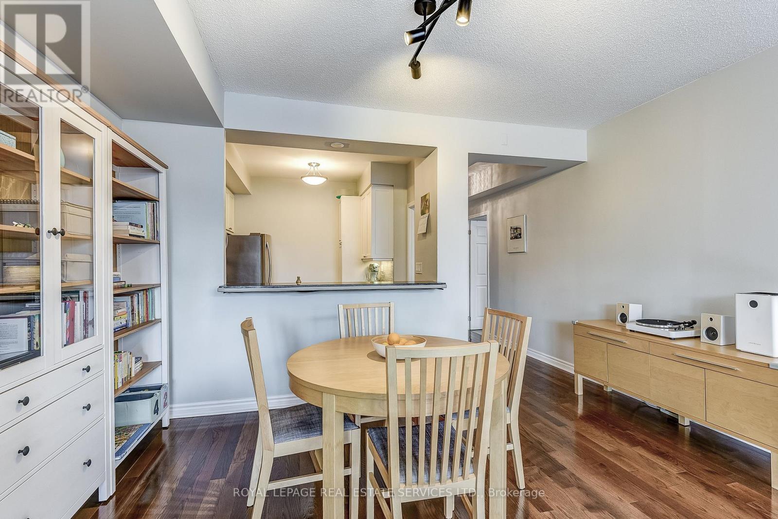 












208 - 935 ROYAL YORK ROAD

,
Toronto,




Ontario
M8Y4H1

