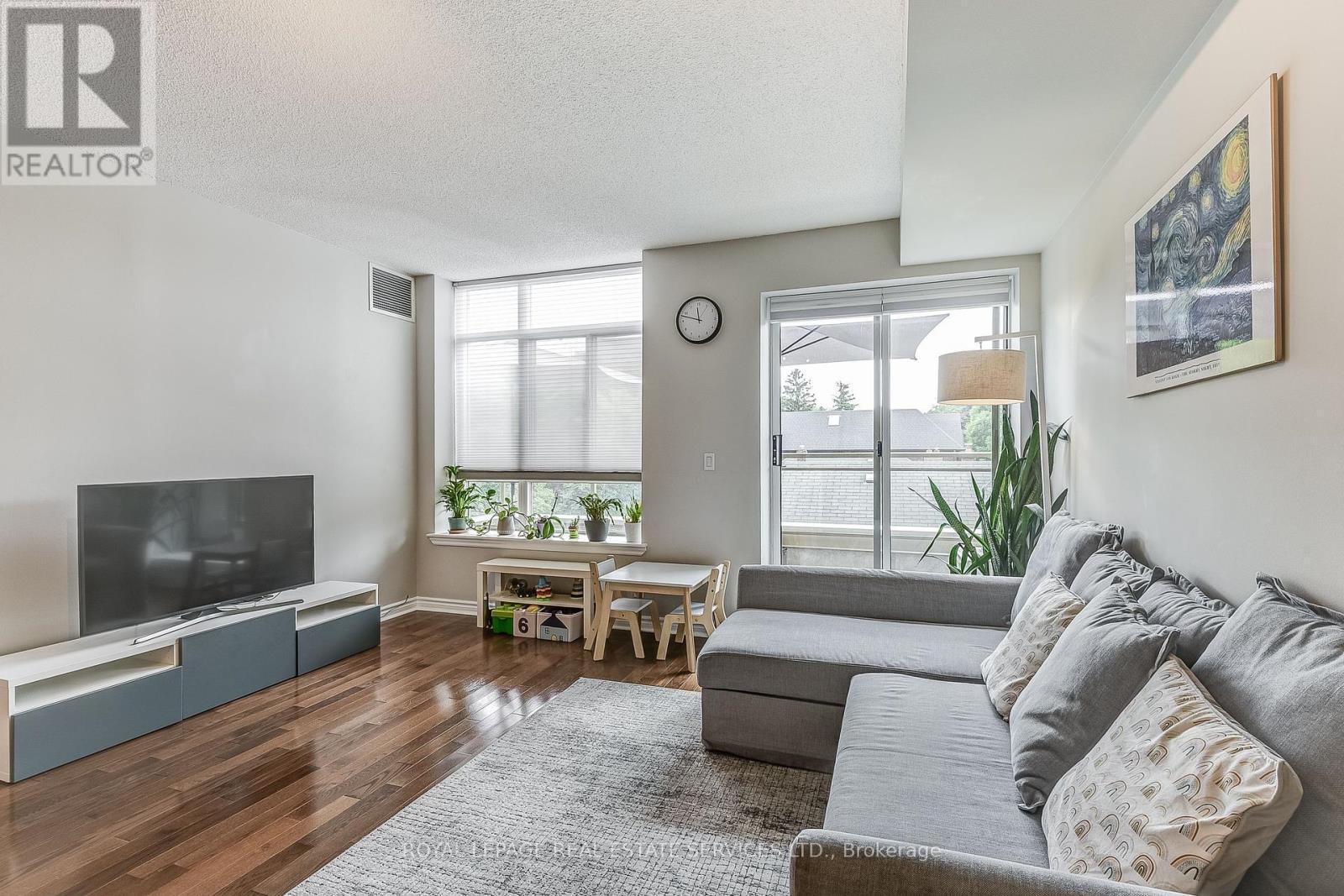 












208 - 935 ROYAL YORK ROAD

,
Toronto,




Ontario
M8Y4H1

