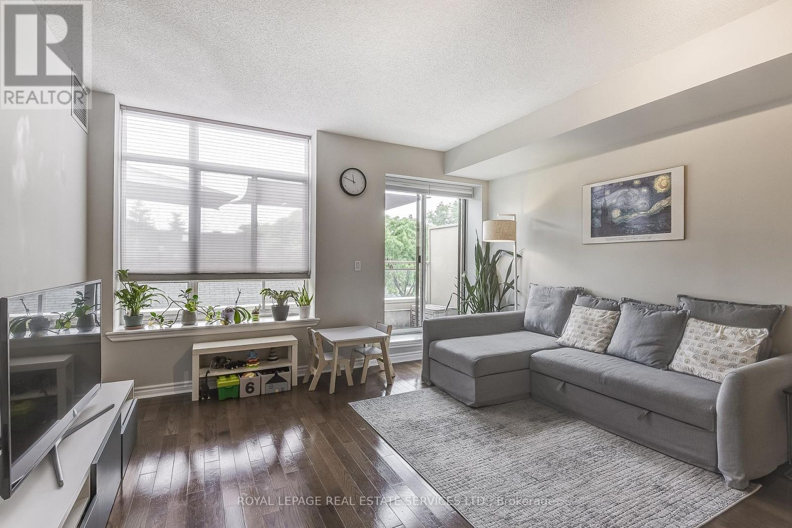 












208 - 935 ROYAL YORK ROAD

,
Toronto,




Ontario
M8Y4H1

