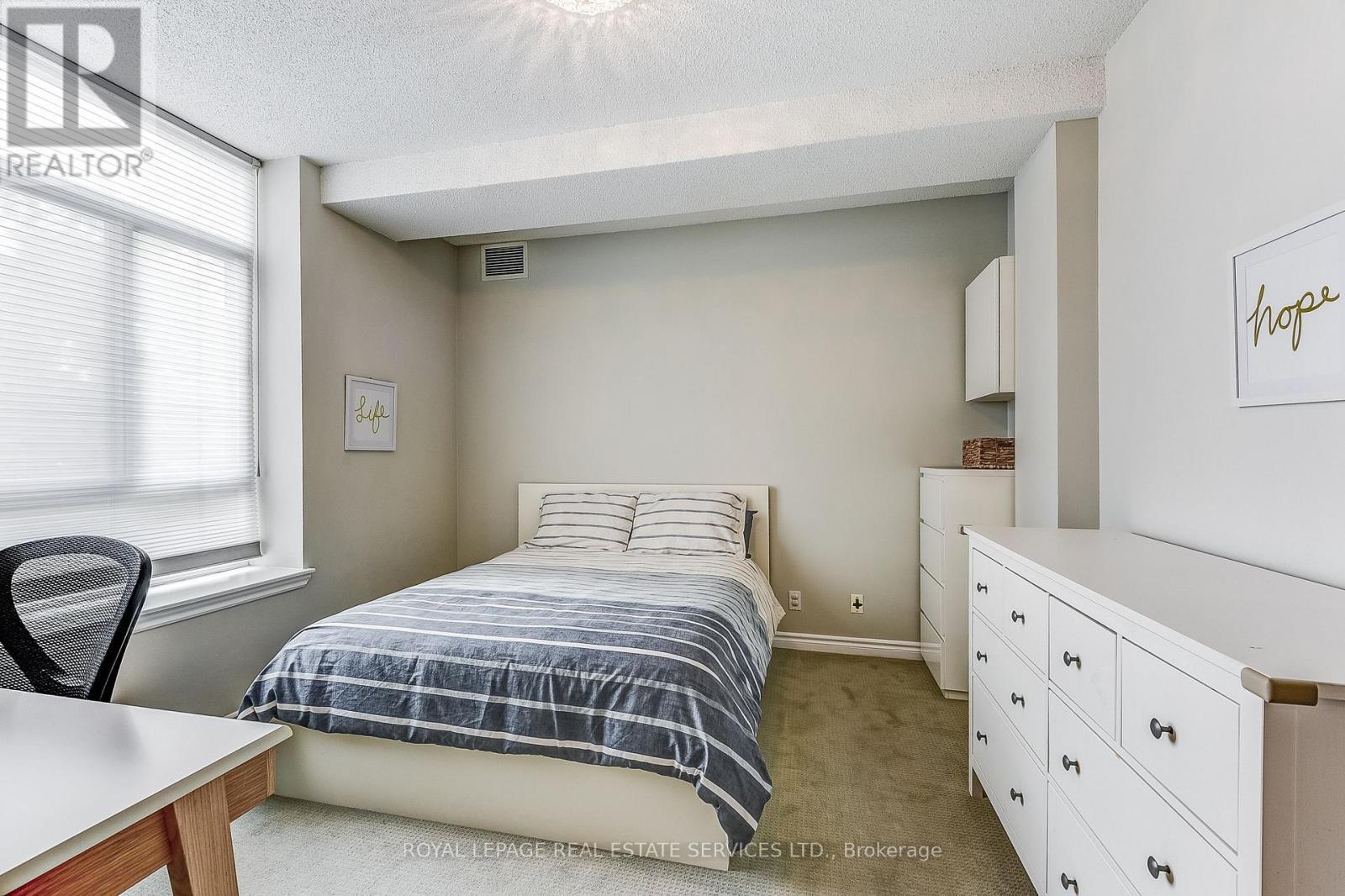 












208 - 935 ROYAL YORK ROAD

,
Toronto,




Ontario
M8Y4H1

