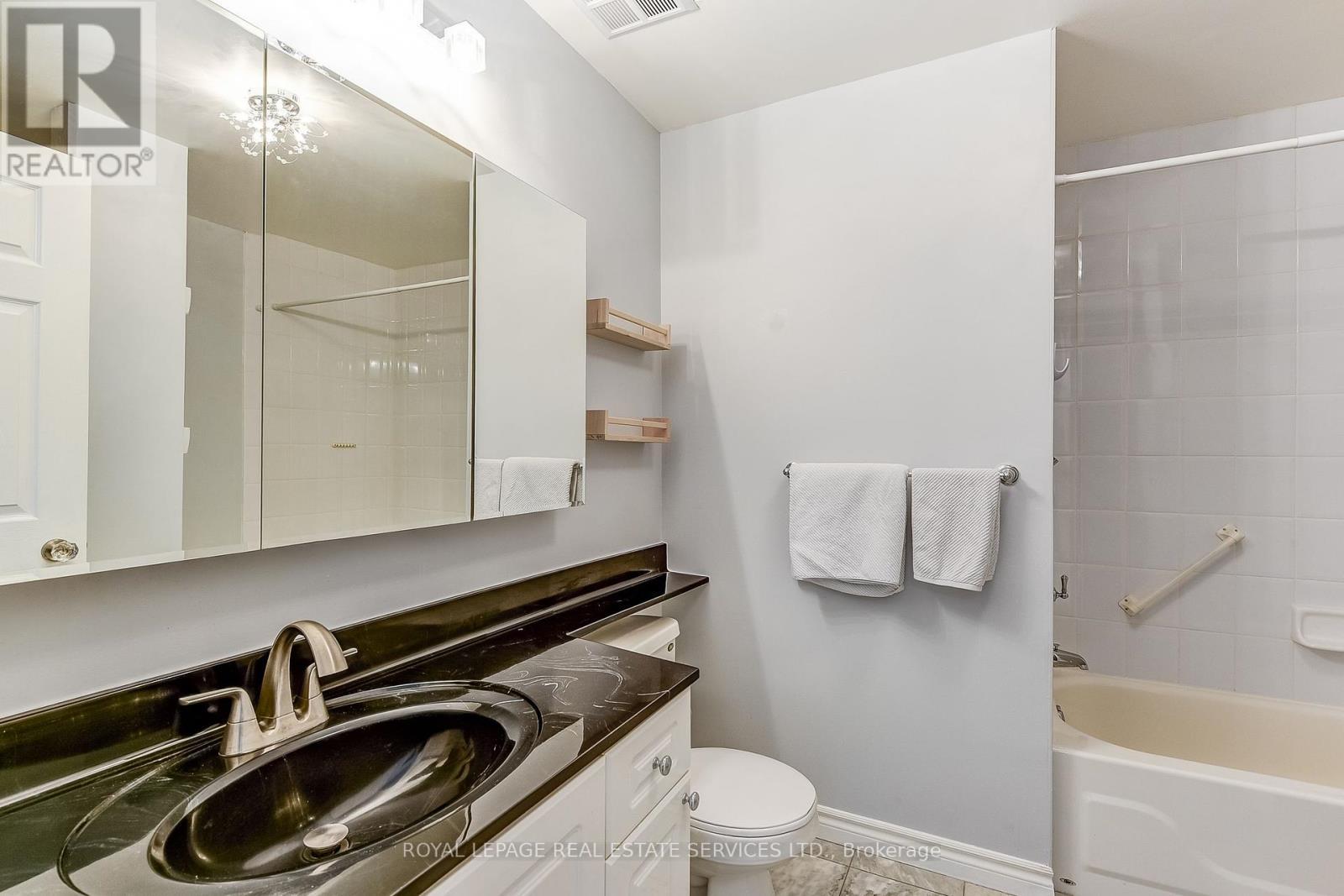 












208 - 935 ROYAL YORK ROAD

,
Toronto,




Ontario
M8Y4H1

