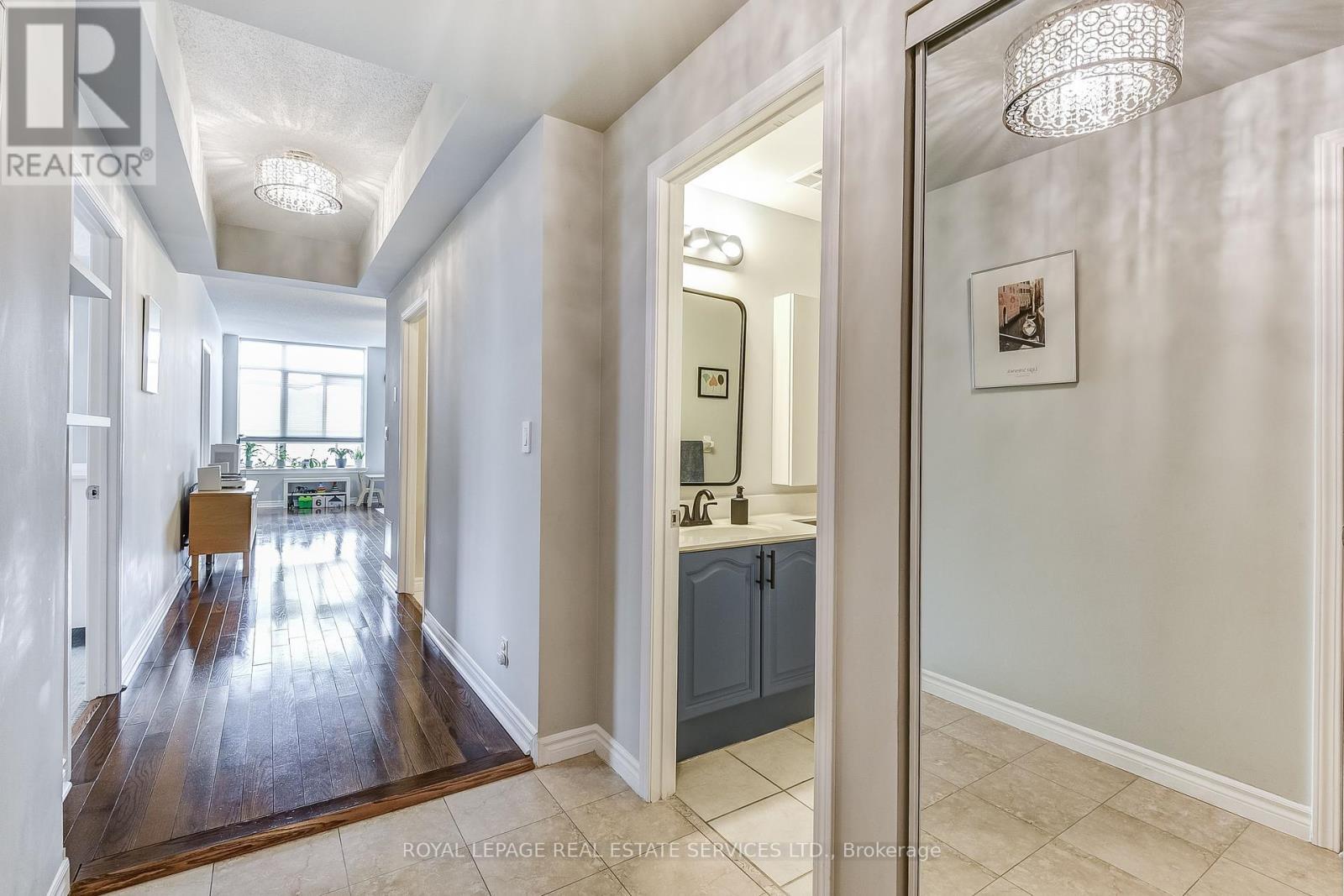 












208 - 935 ROYAL YORK ROAD

,
Toronto,




Ontario
M8Y4H1


