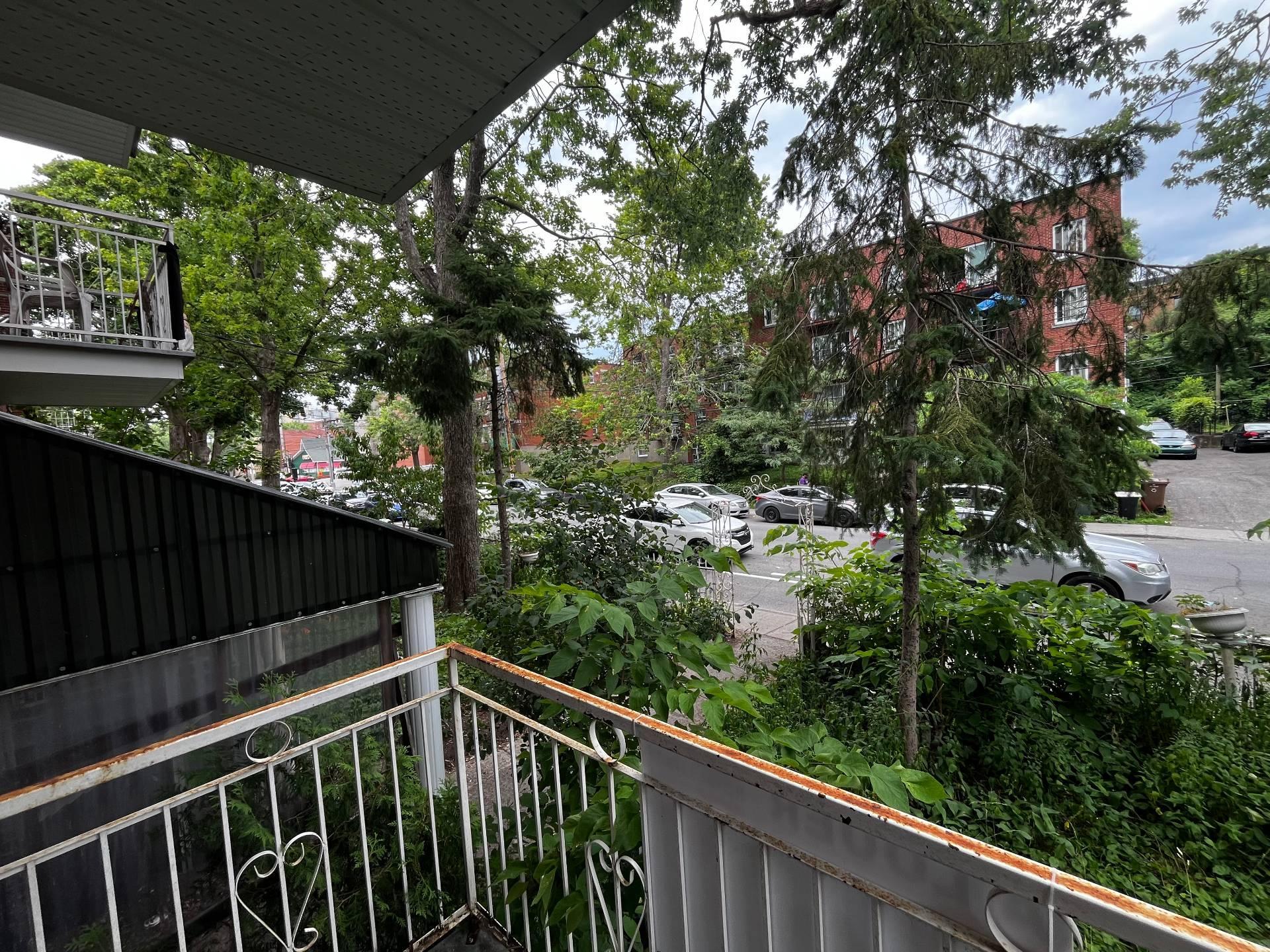 









2975


Av. Barclay

, 2,
Montréal (Côte-des-Neiges/Notre-Dame-de-Grâce),




QC
H3S1J8

