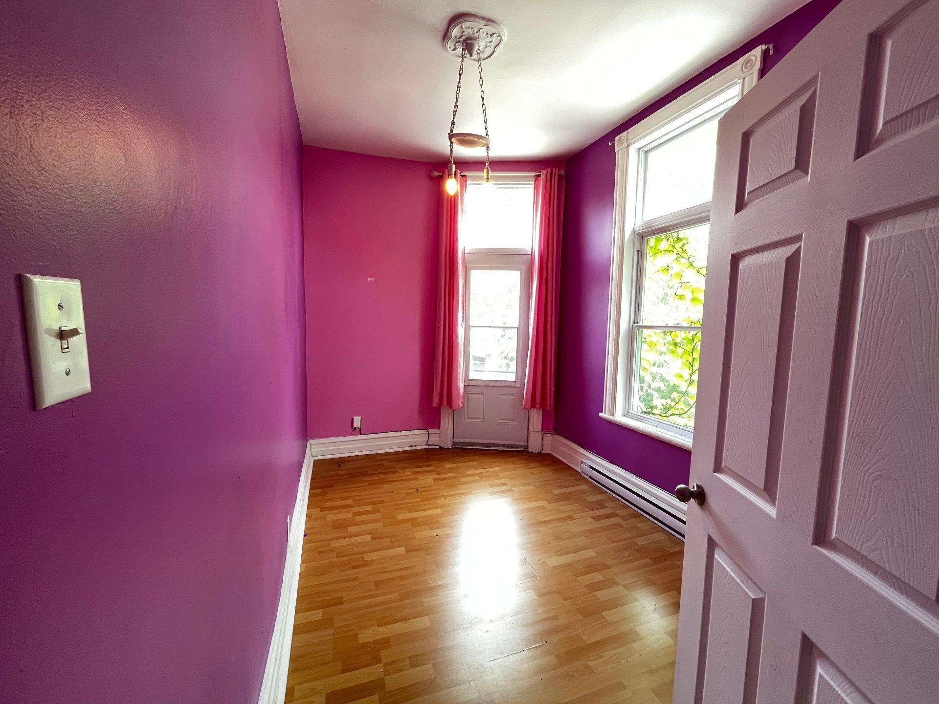 









1642


Boul. Gouin O.

,
Montréal (Ahuntsic-Cartierville),




QC
H3M1A9

