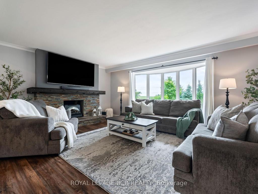 









8400


89

Highway,
Adjala-Tosorontio,




ON
L9R 1V1

