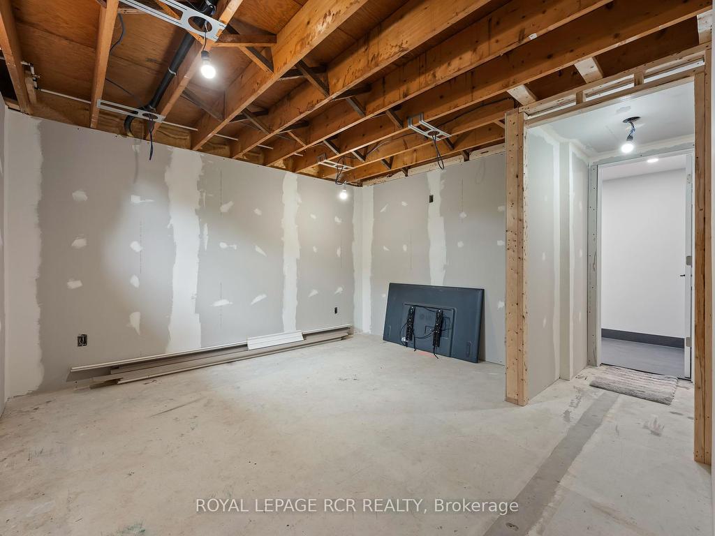 









8400


89

Highway,
Adjala-Tosorontio,




ON
L9R 1V1

