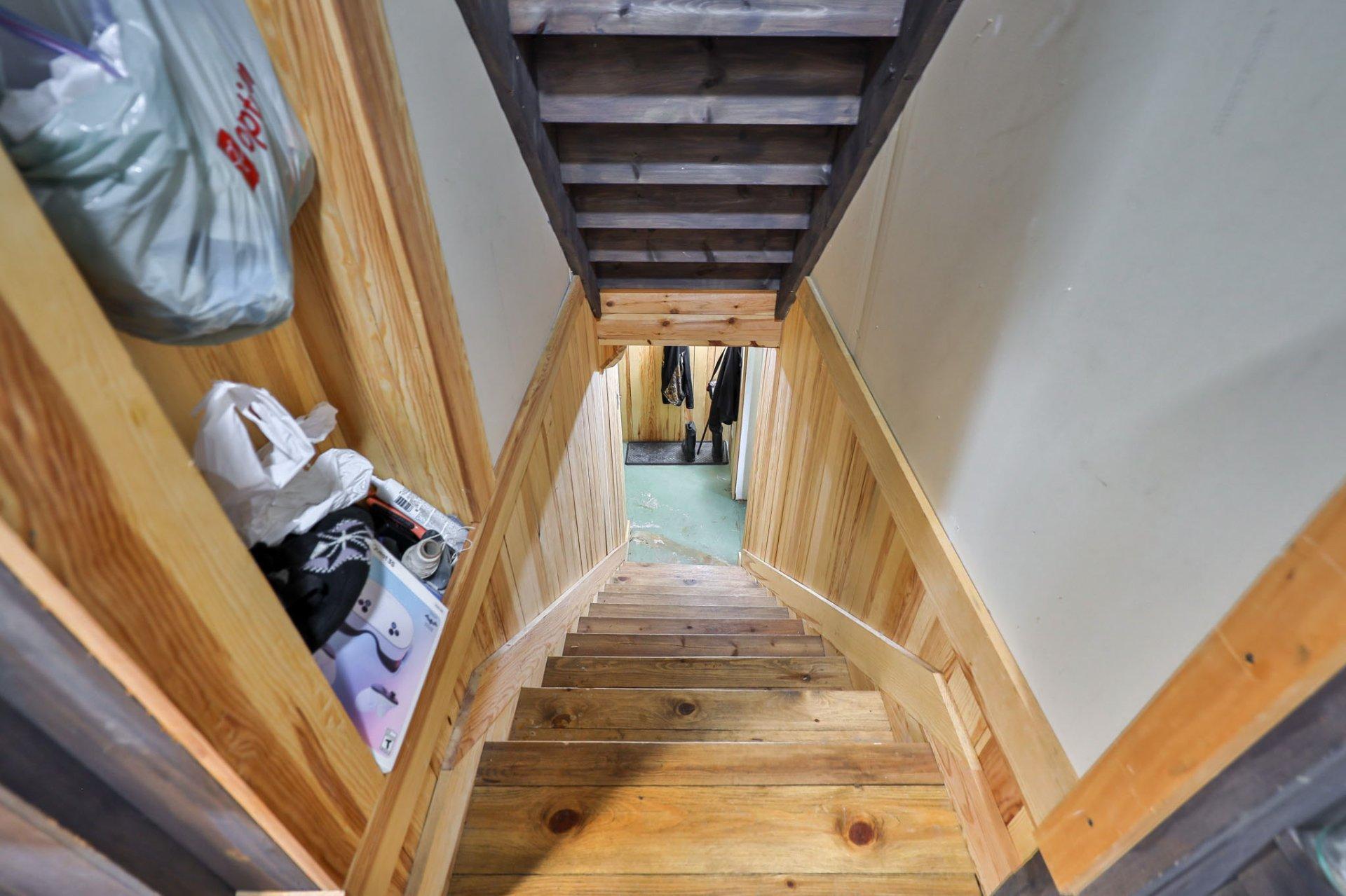 









298


Rue des Oblats

,
Maniwaki,




QC
J9E1G7

