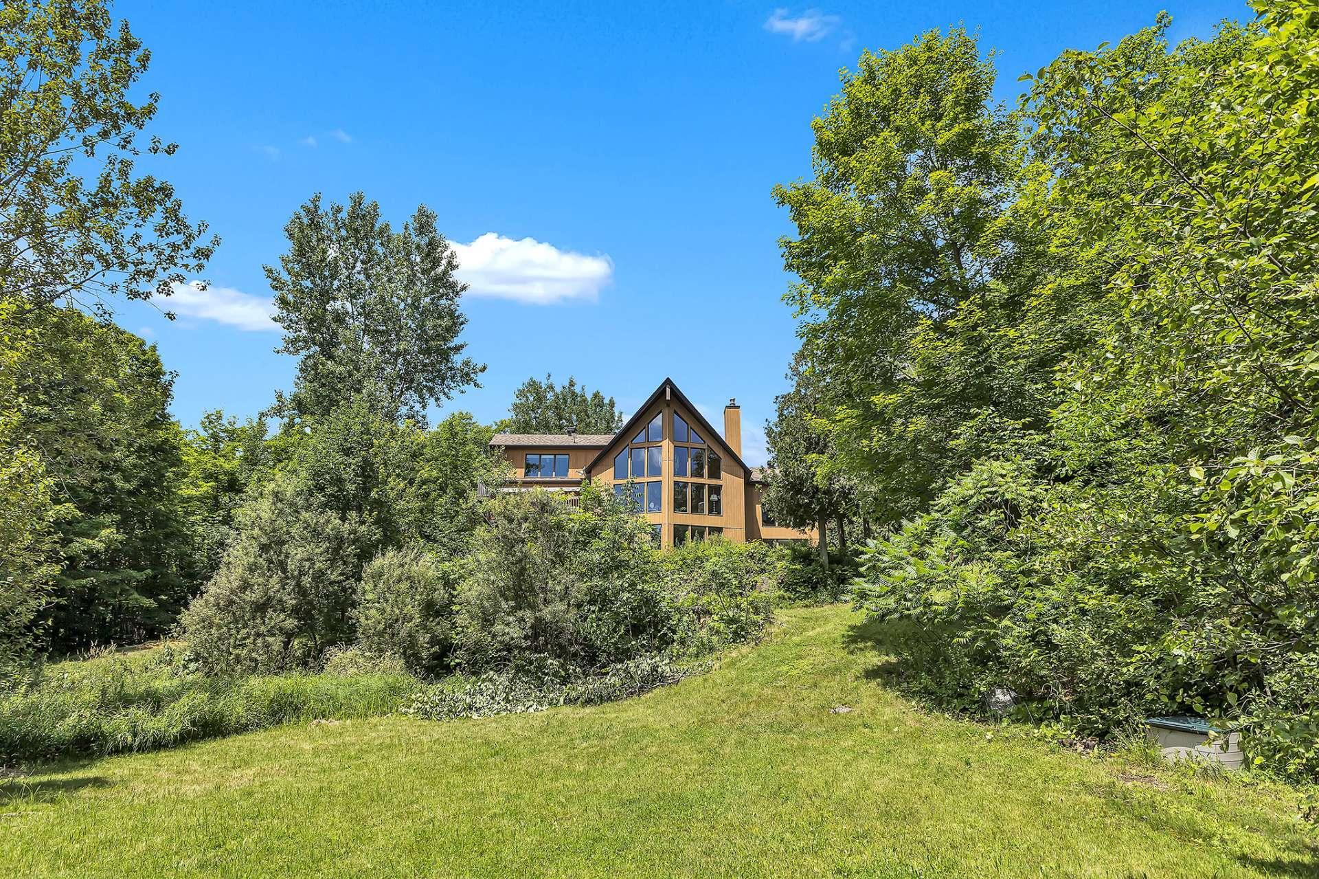 









160


Ch. Blackburn

,
Val-des-Monts,




QC
J8N6A9

