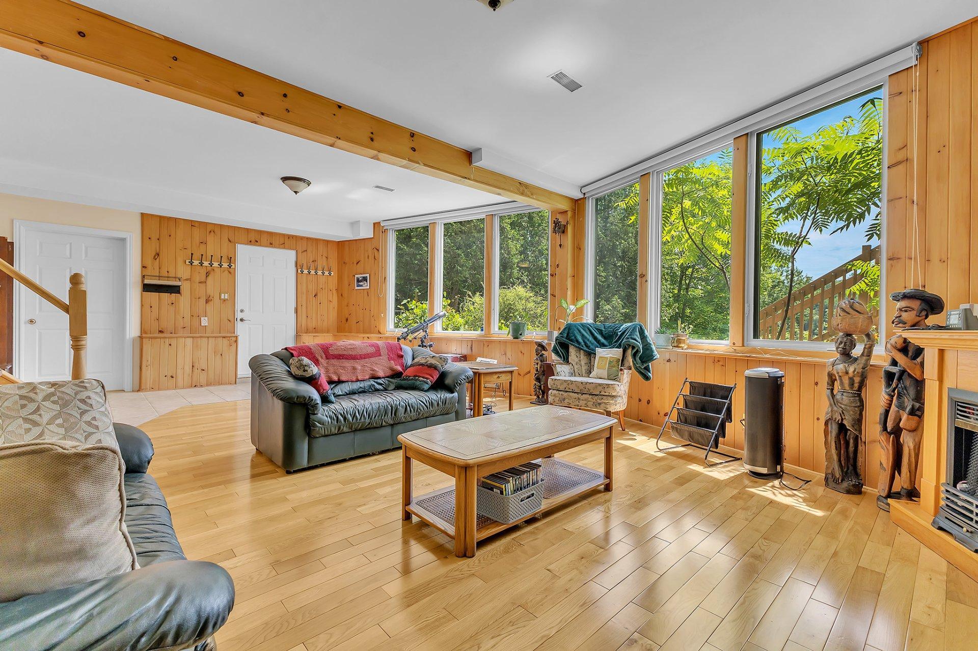 









160


Ch. Blackburn

,
Val-des-Monts,




QC
J8N6A9

