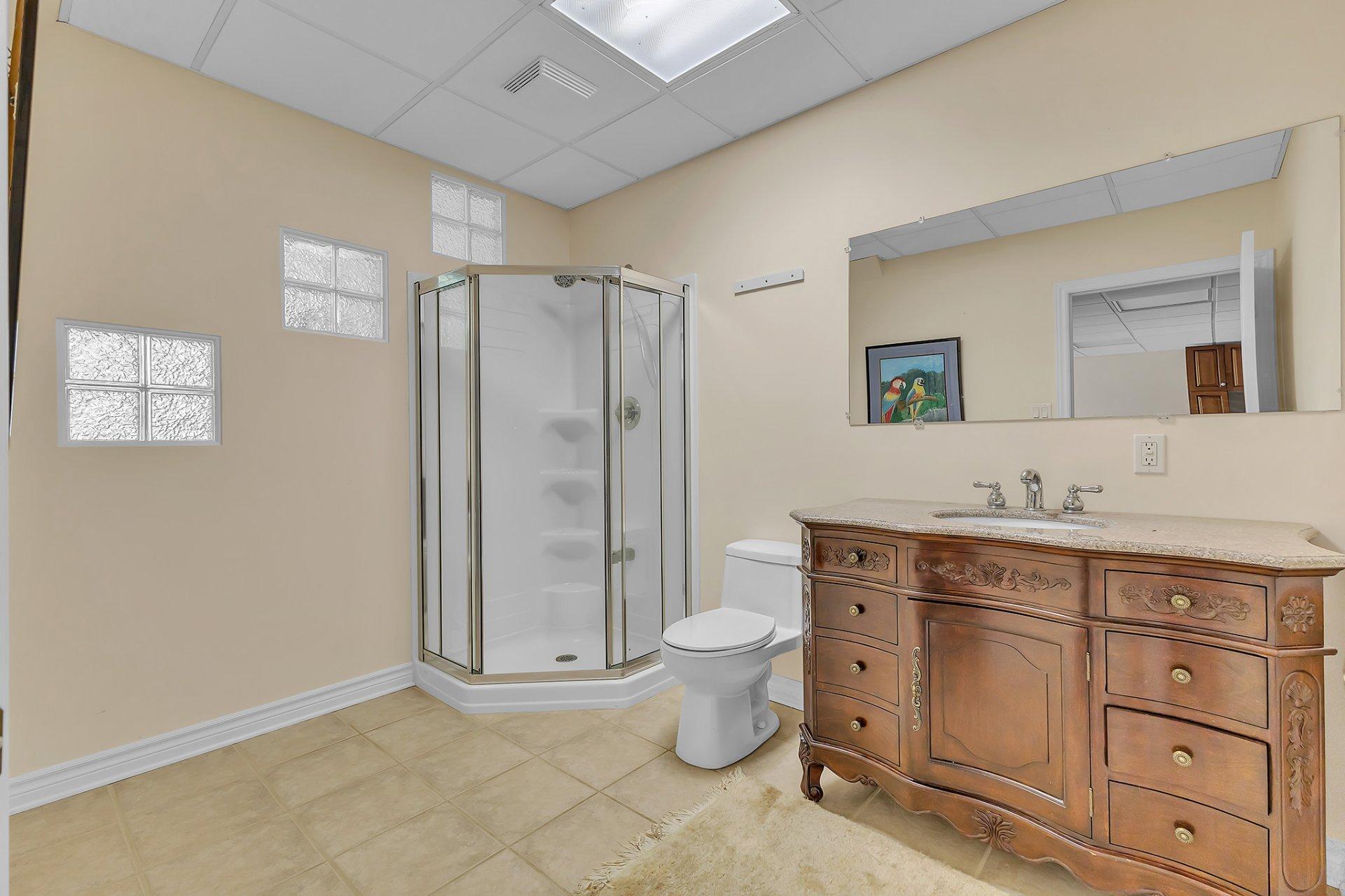 









160


Ch. Blackburn

,
Val-des-Monts,




QC
J8N6A9

