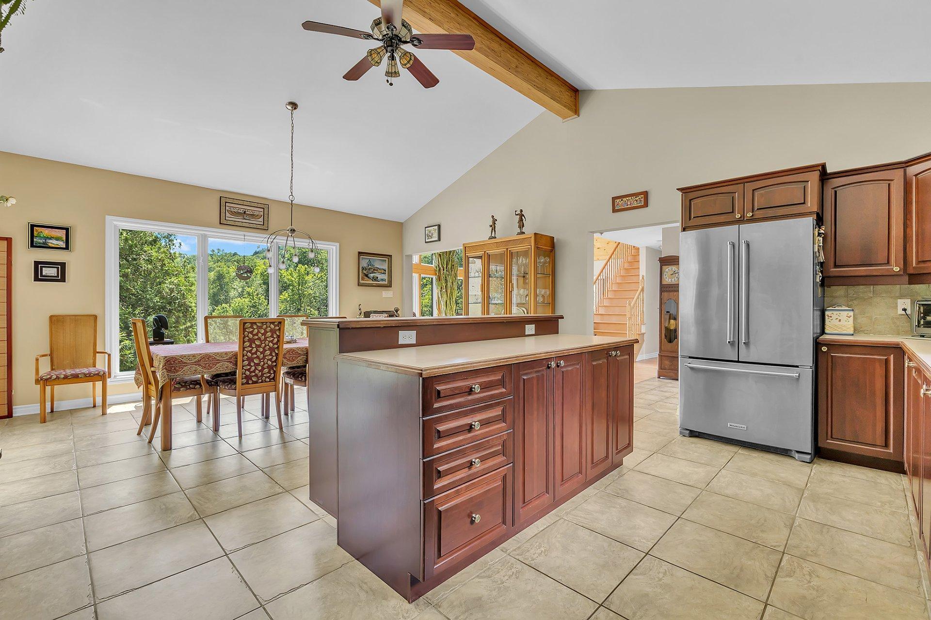 









160


Ch. Blackburn

,
Val-des-Monts,




QC
J8N6A9


