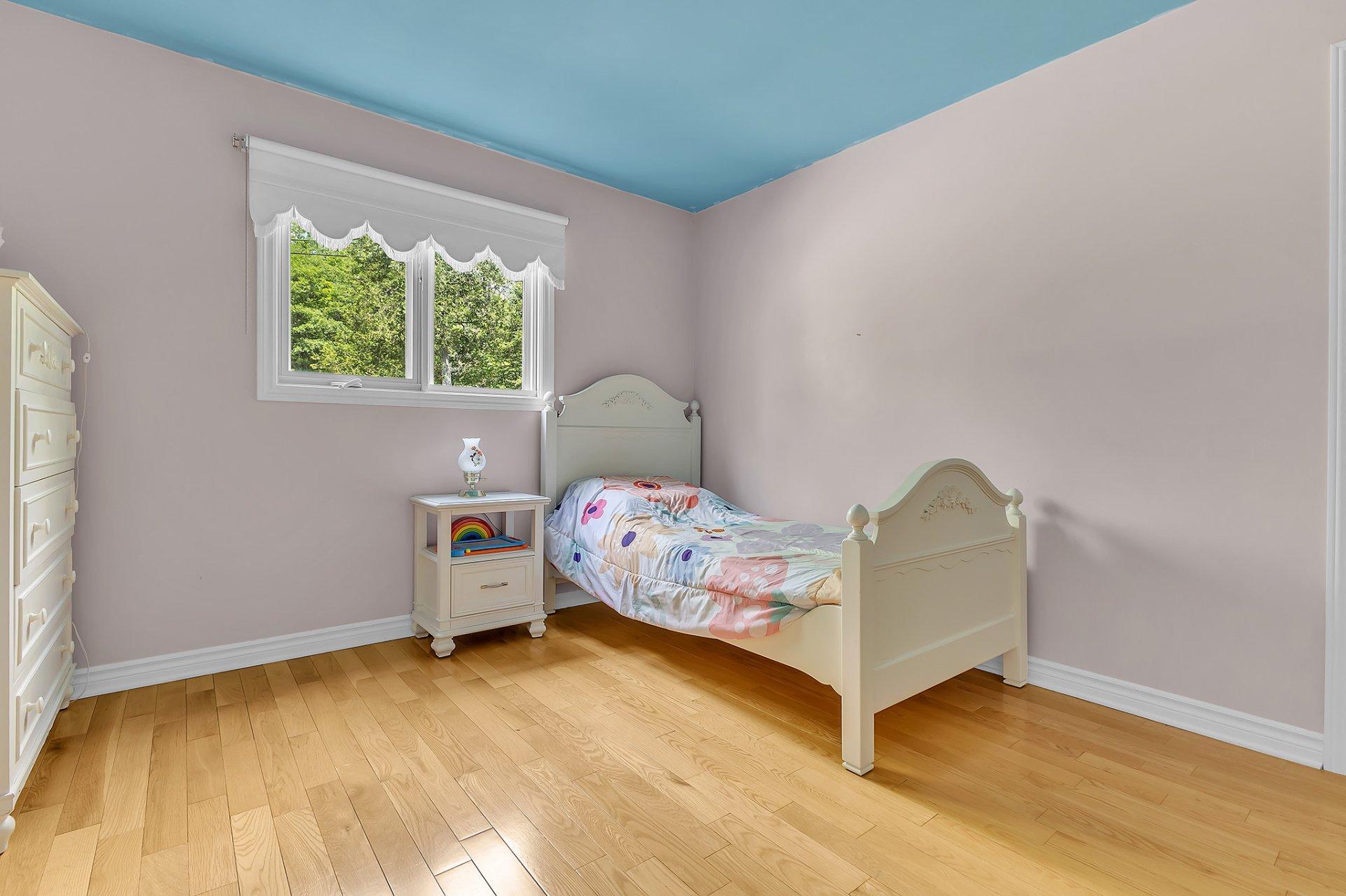 









160


Ch. Blackburn

,
Val-des-Monts,




QC
J8N6A9

