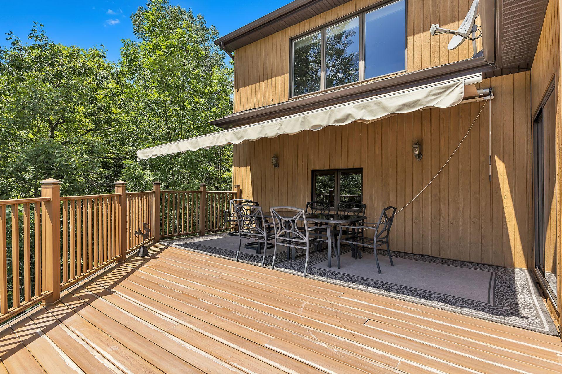 









160


Ch. Blackburn

,
Val-des-Monts,




QC
J8N6A9

