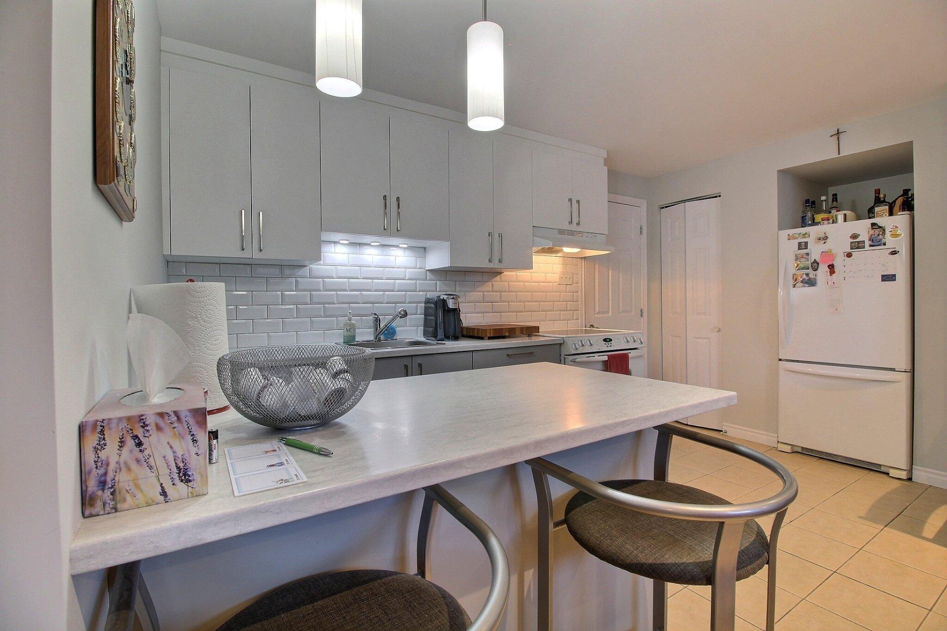 









1188

 - 1194A


Rue Maisonneuve

,
Magog,




QC
J1X2P1

